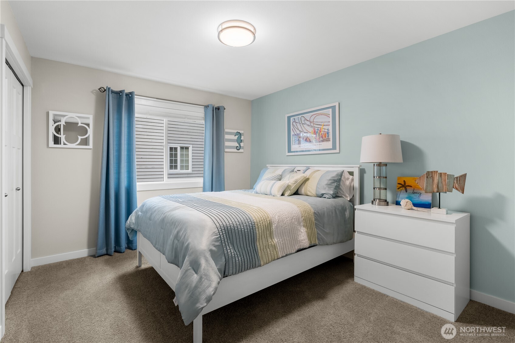 1208 195th Property Photo 16