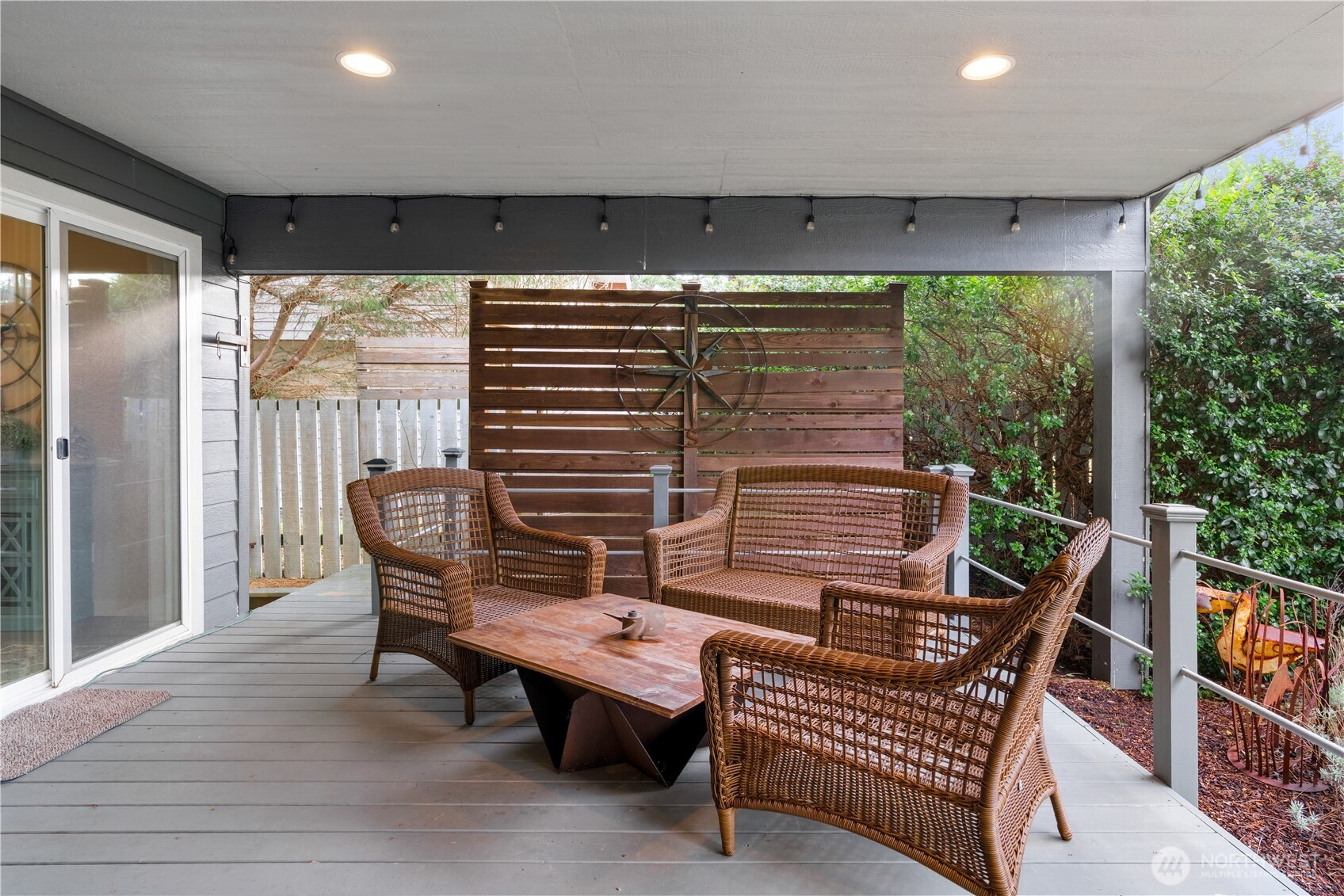 1208 195th Property Photo 21