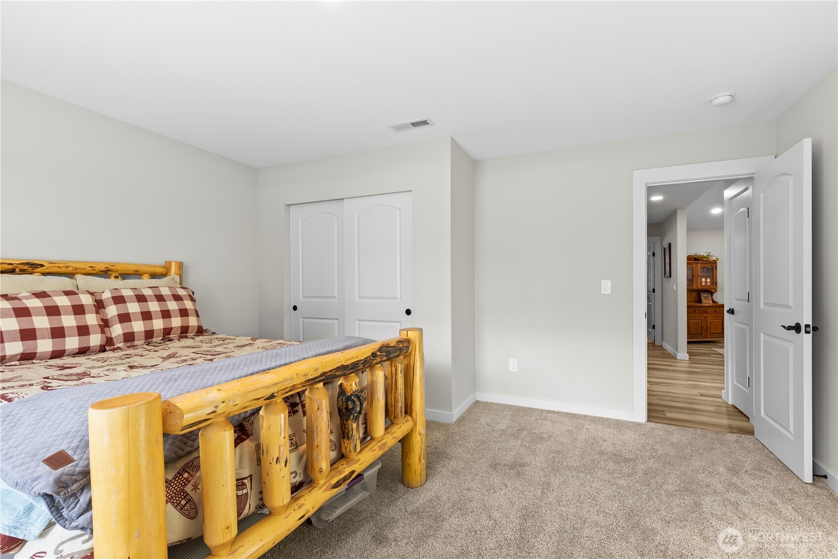 971 Old Cedars Road Property Photo 22