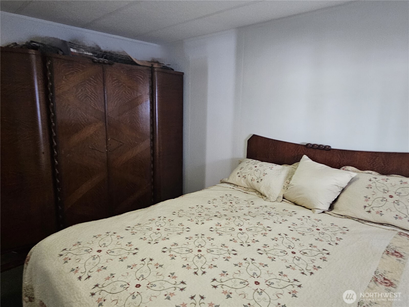 1427 100th Street 75 Property Photo 17