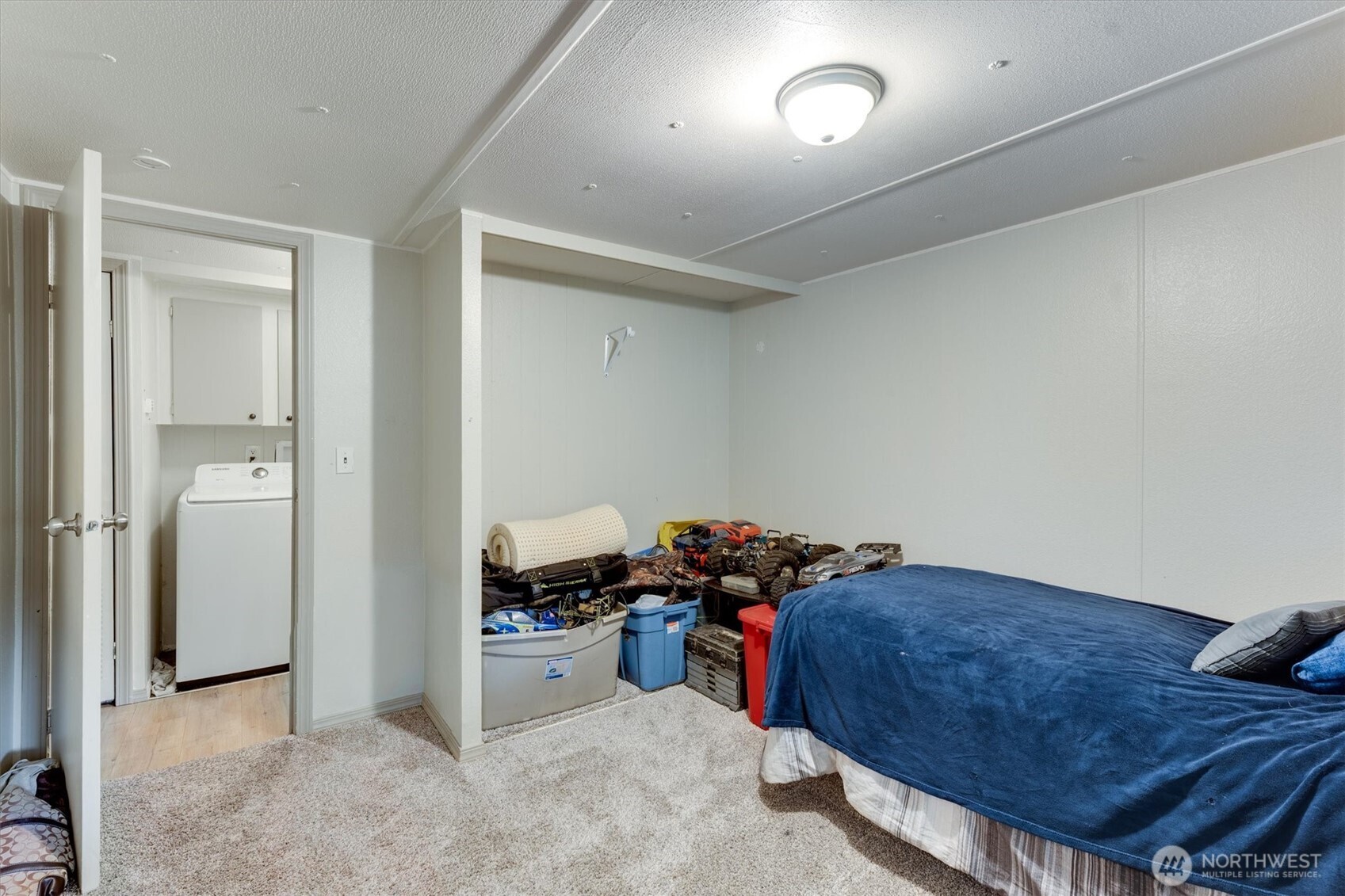 215 North Avenue Property Photo 15