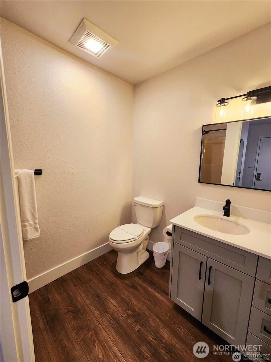 1 Lodge 614-j Property Photo 11