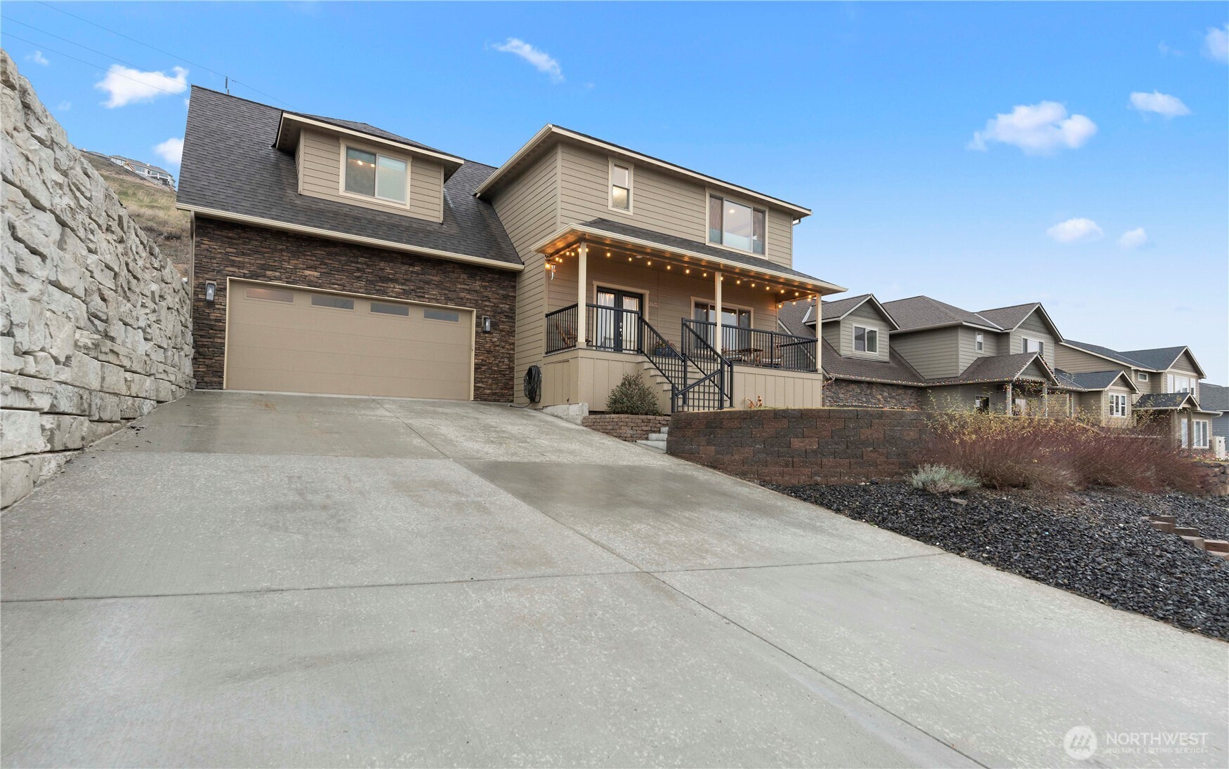 2627 Catalina Avenue Property Photo 1