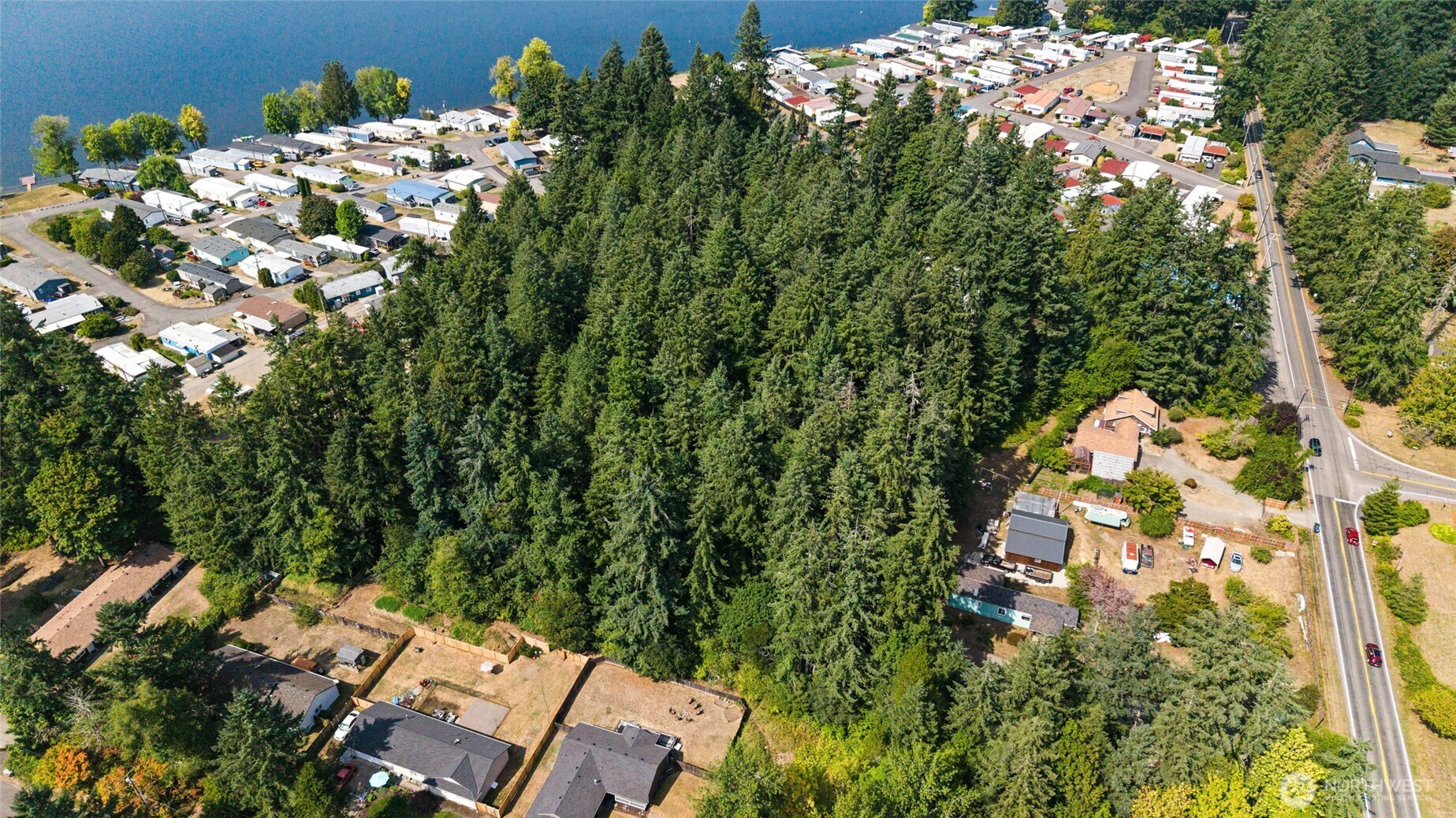 4027 Dent Road Property Photo 6