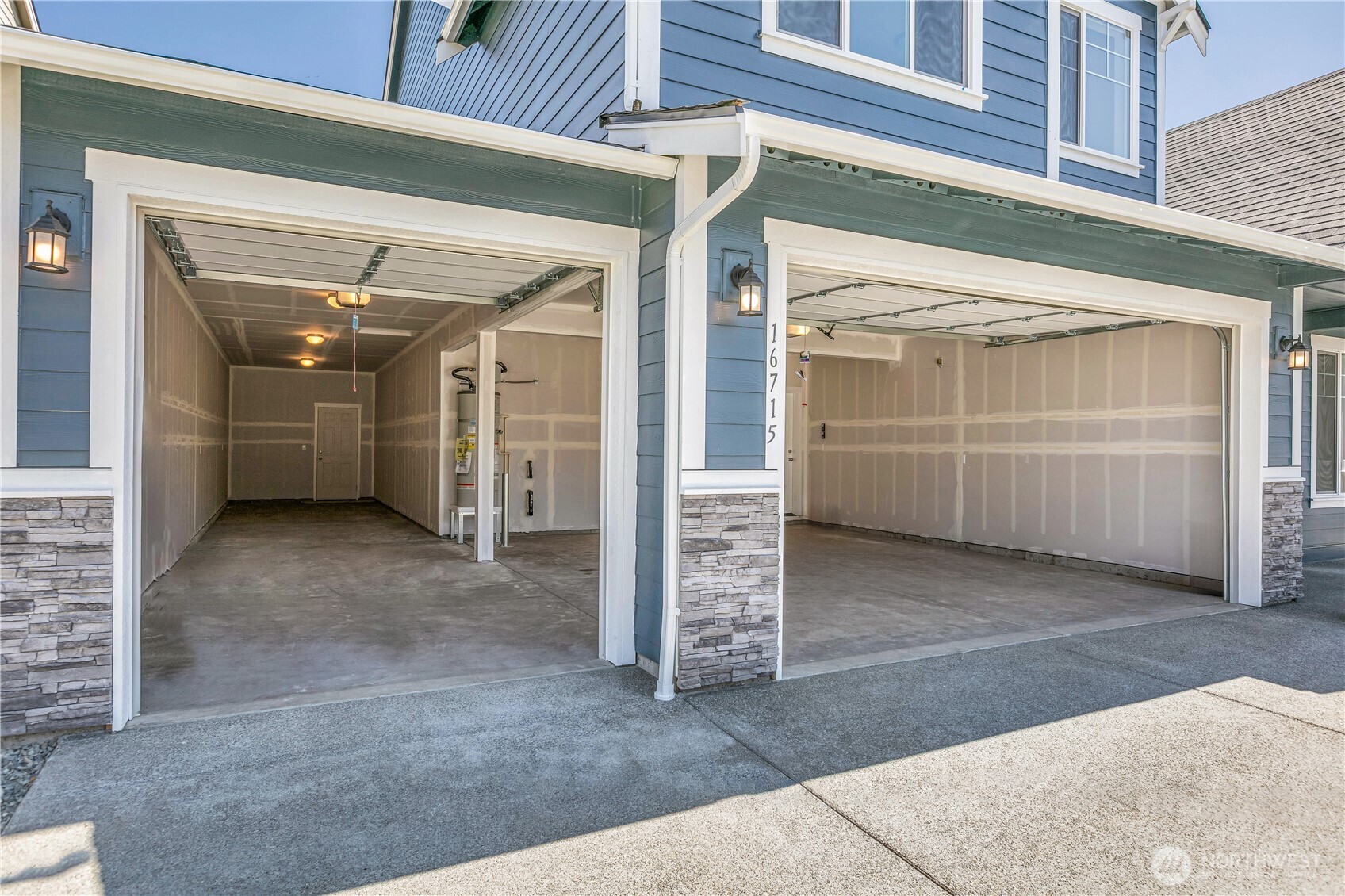 16410 8th Avenue 37 Property Photo 6