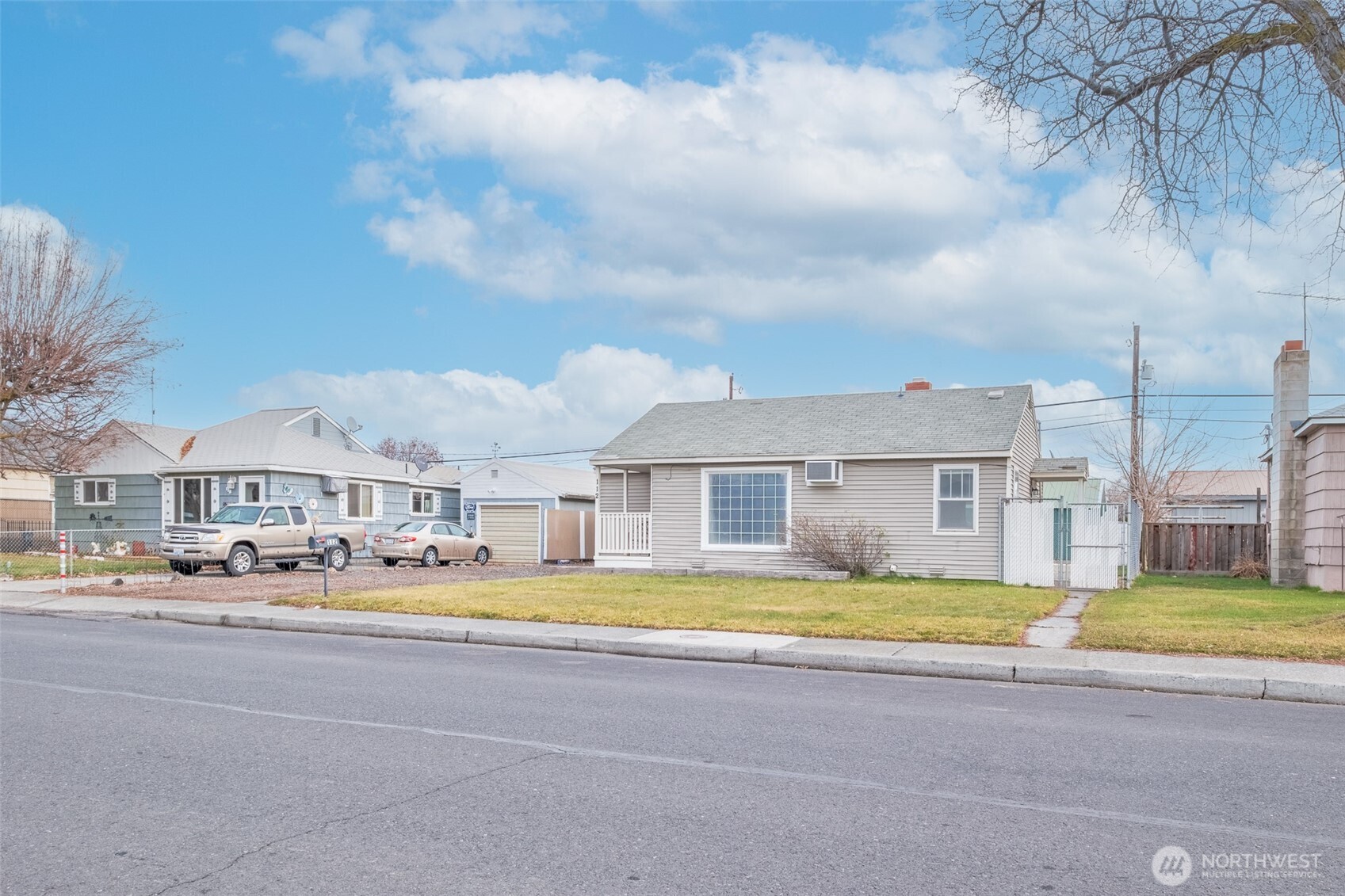 112 E Street Property Photo 22