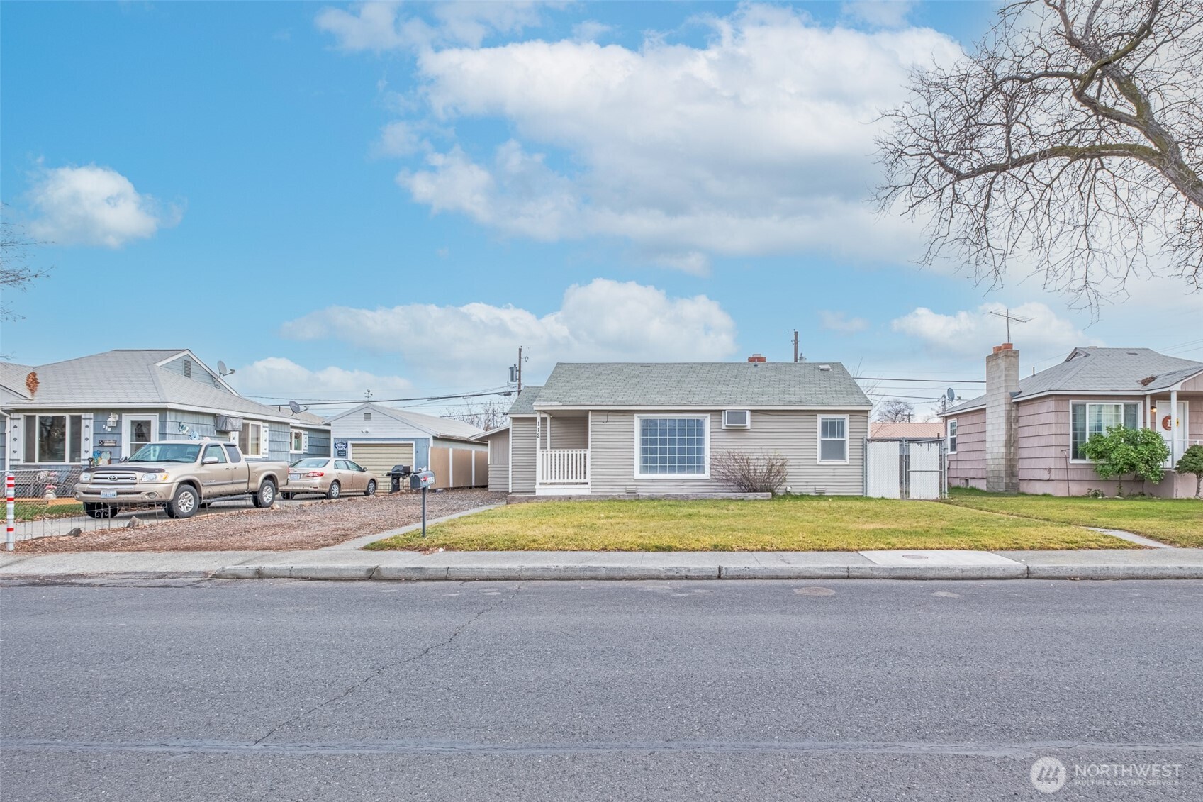 112 E Street Property Photo 24