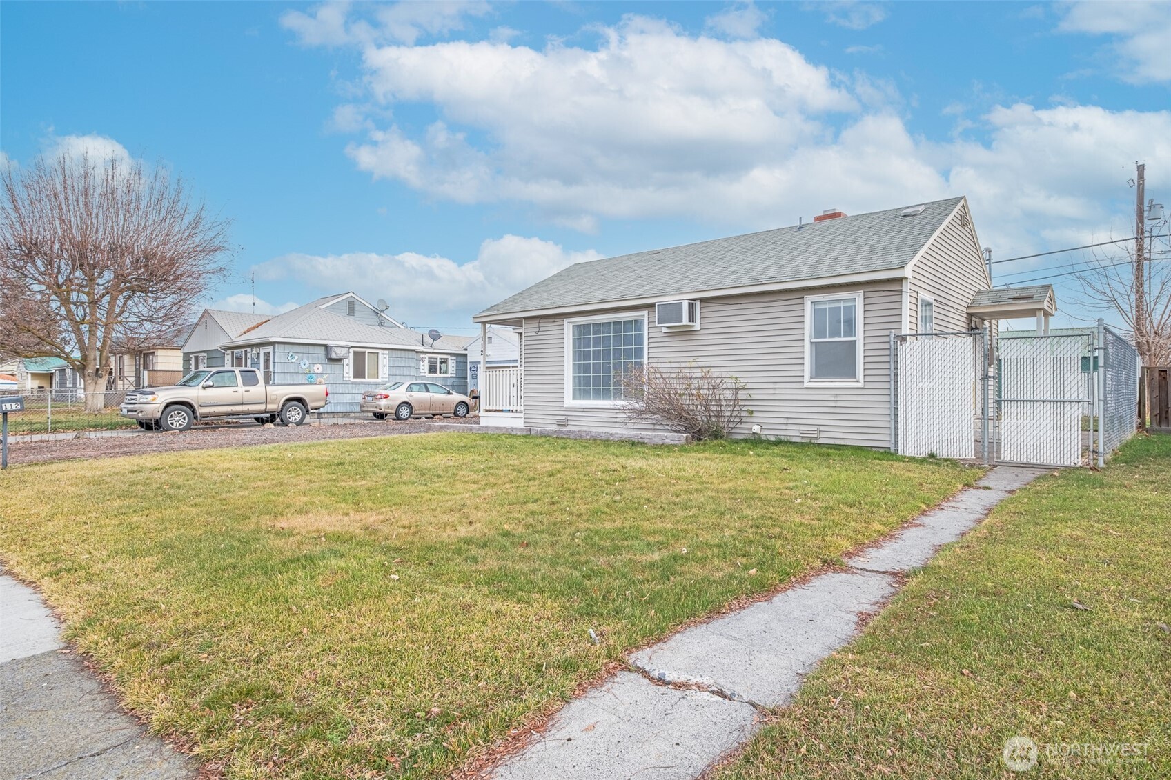 112 E Street Property Photo 25