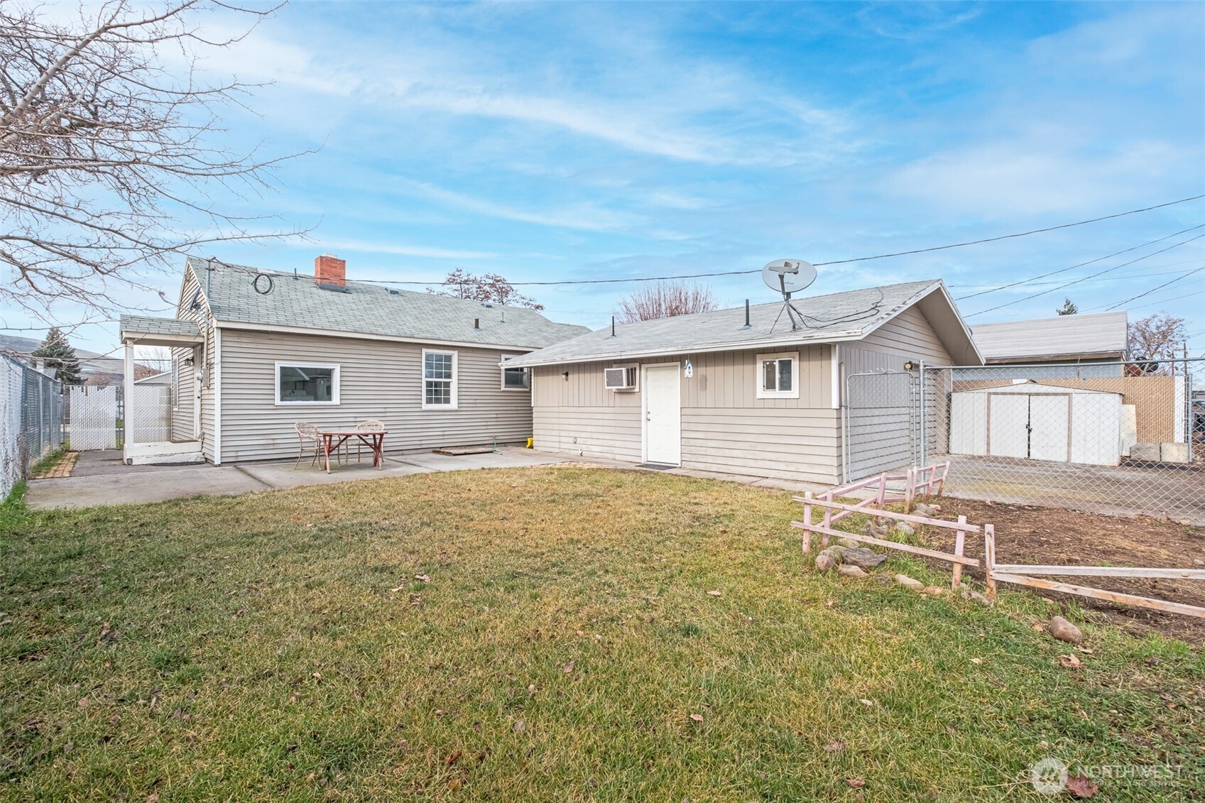 112 E Street Property Photo 29
