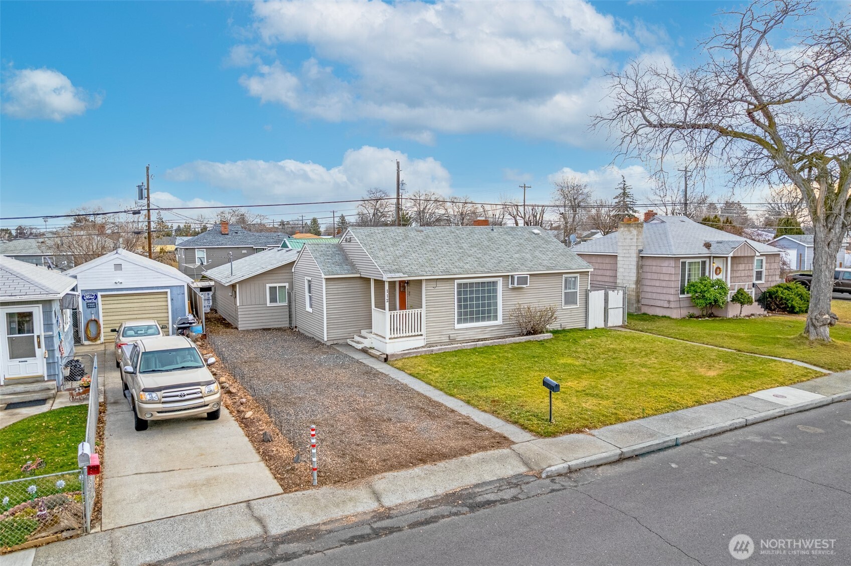 112 E Street Property Photo 36