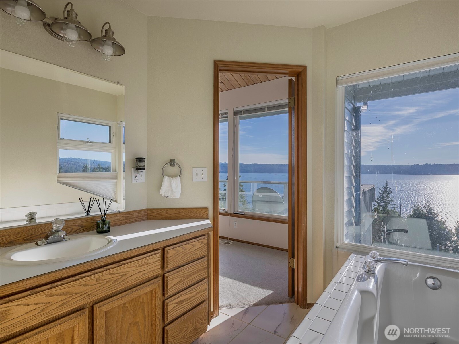 81 Seamount Drive Property Photo 28