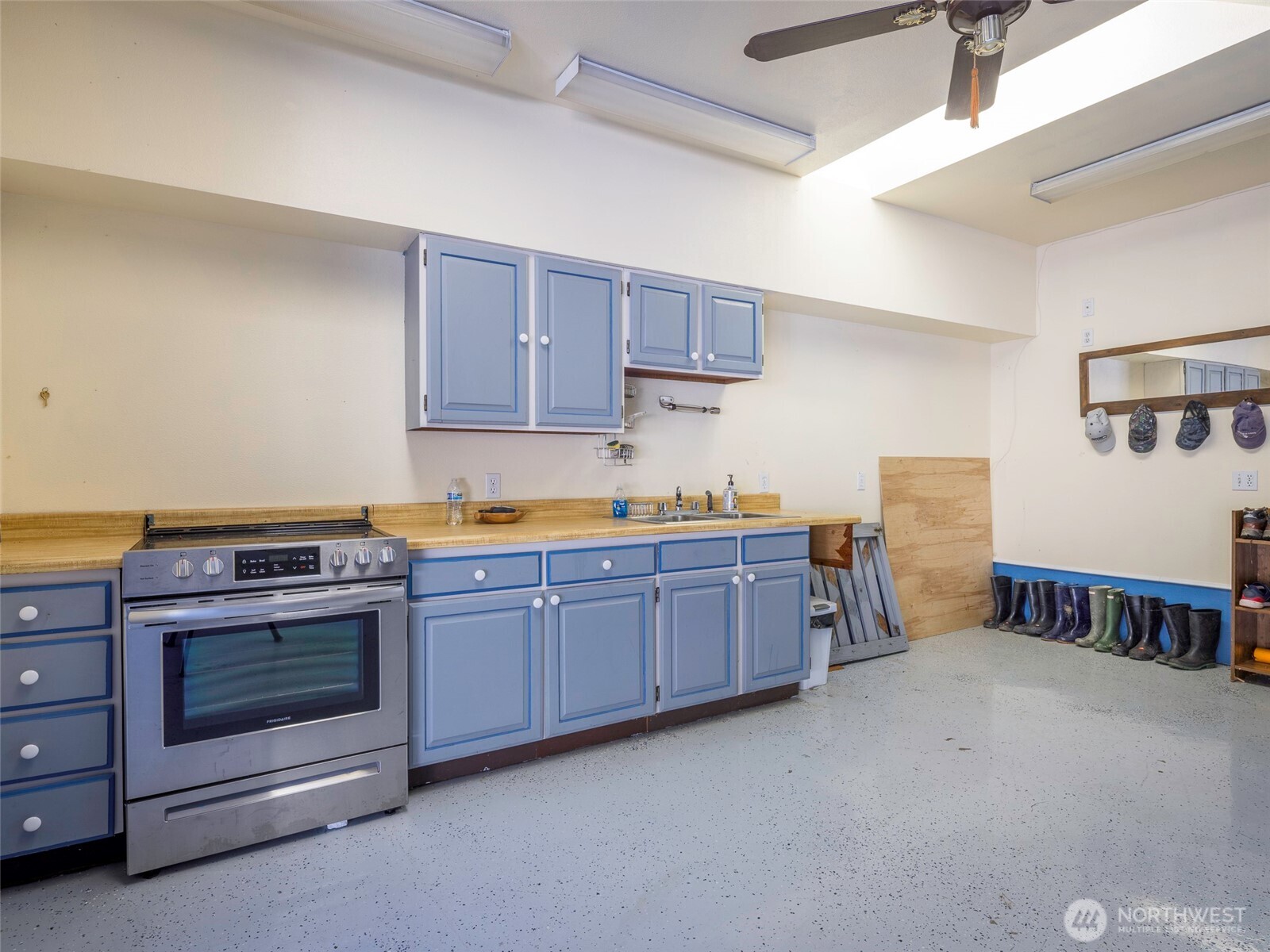 81 Seamount Drive Property Photo 31