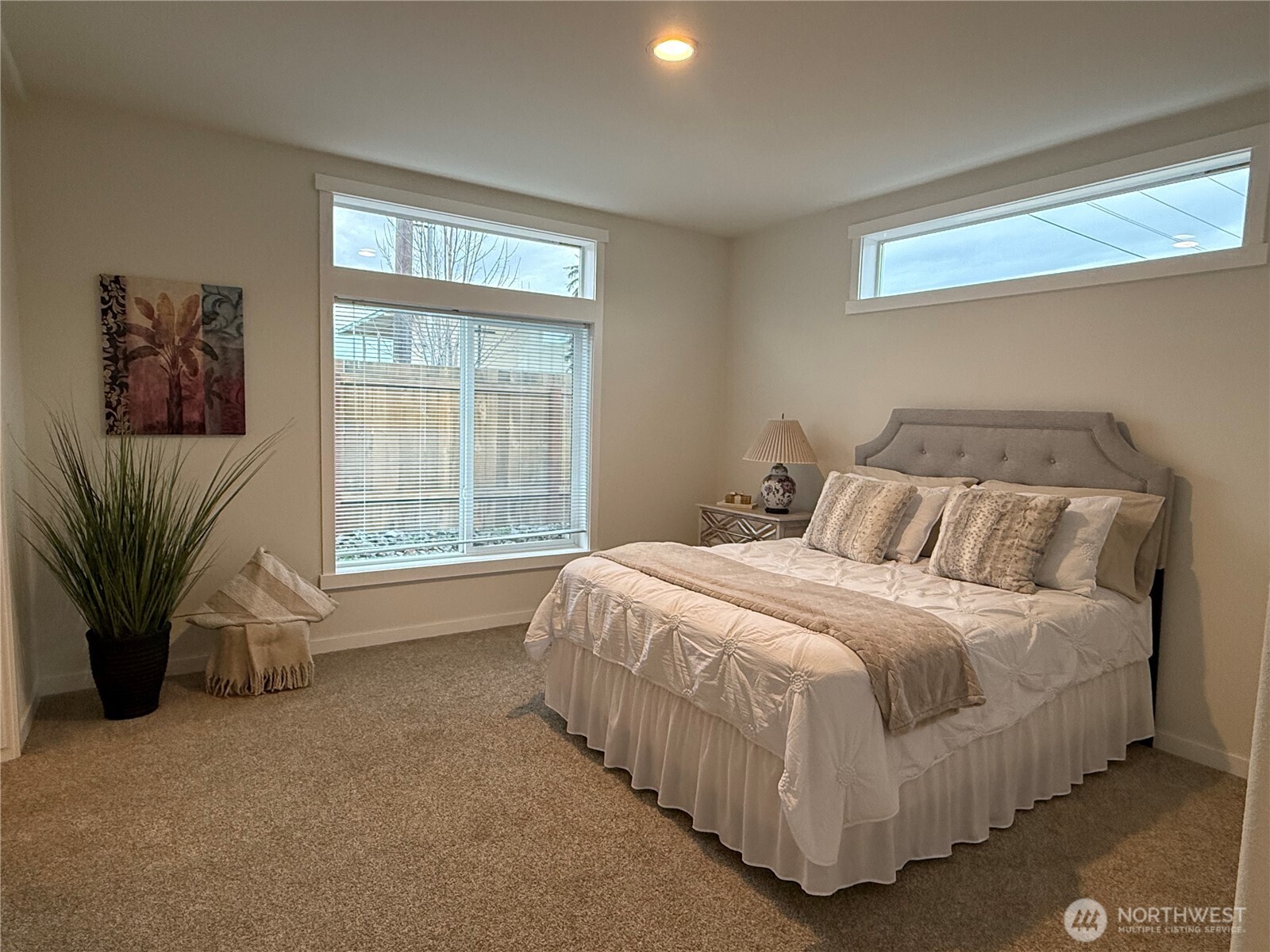 2467586 Property Photo 5