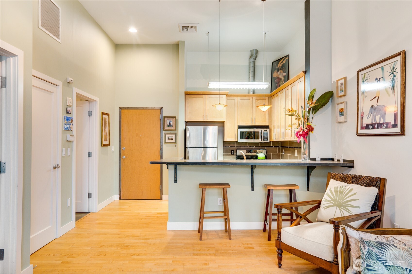 1705 Dock Street 531 Property Photo 6