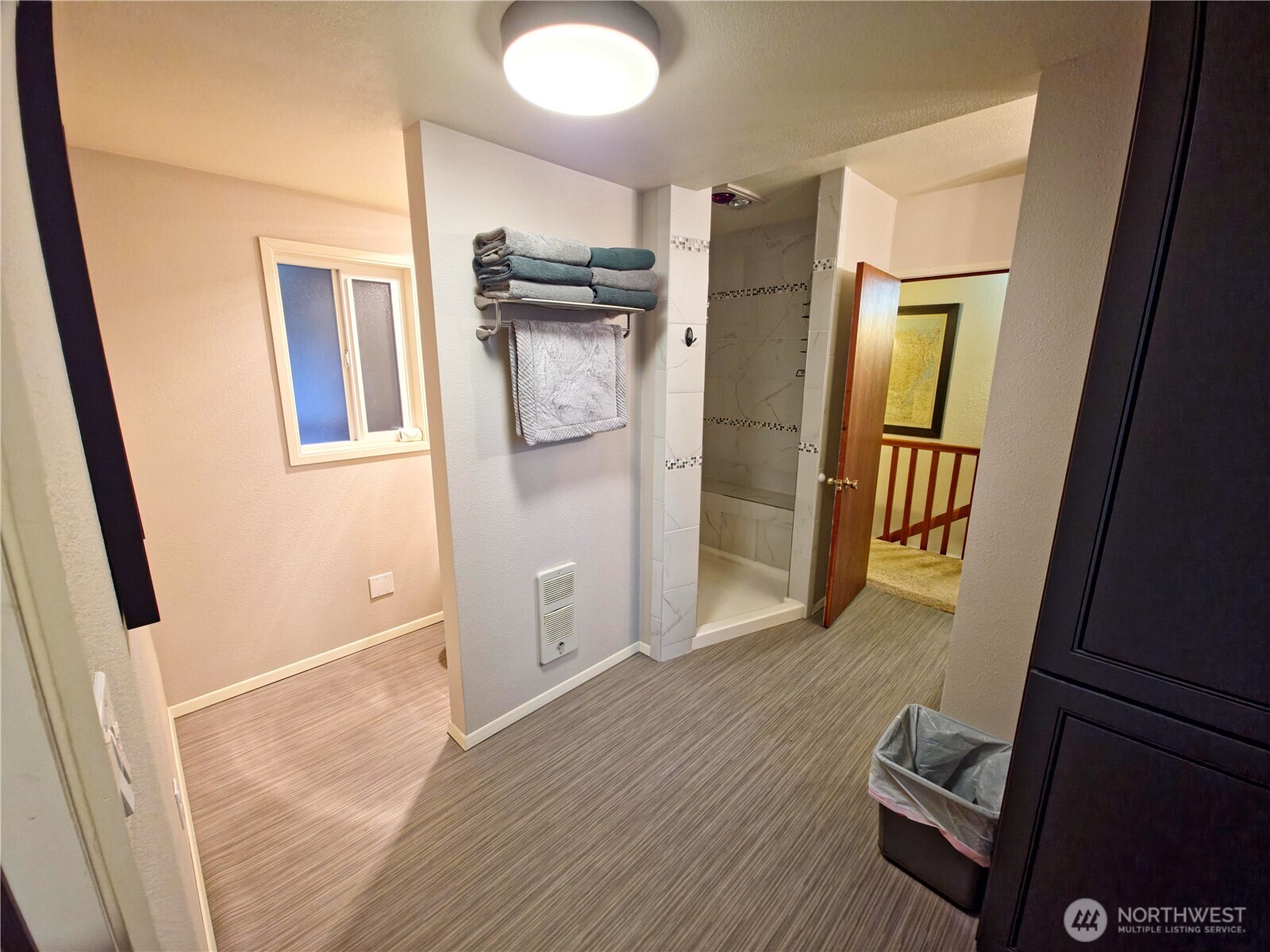 54 Pacific Lane Property Photo 29