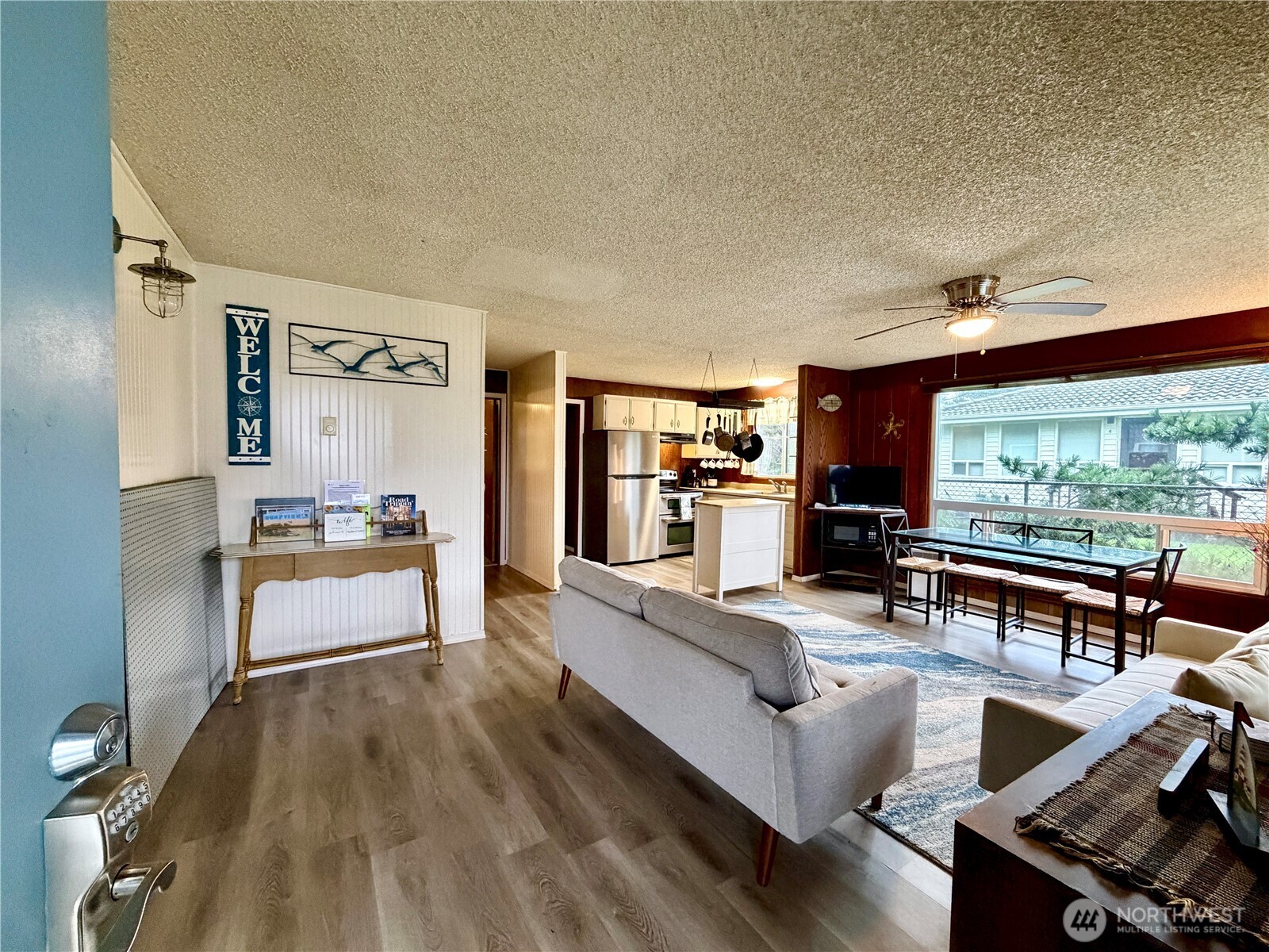 757 Ocean Court 13 Property Photo 2