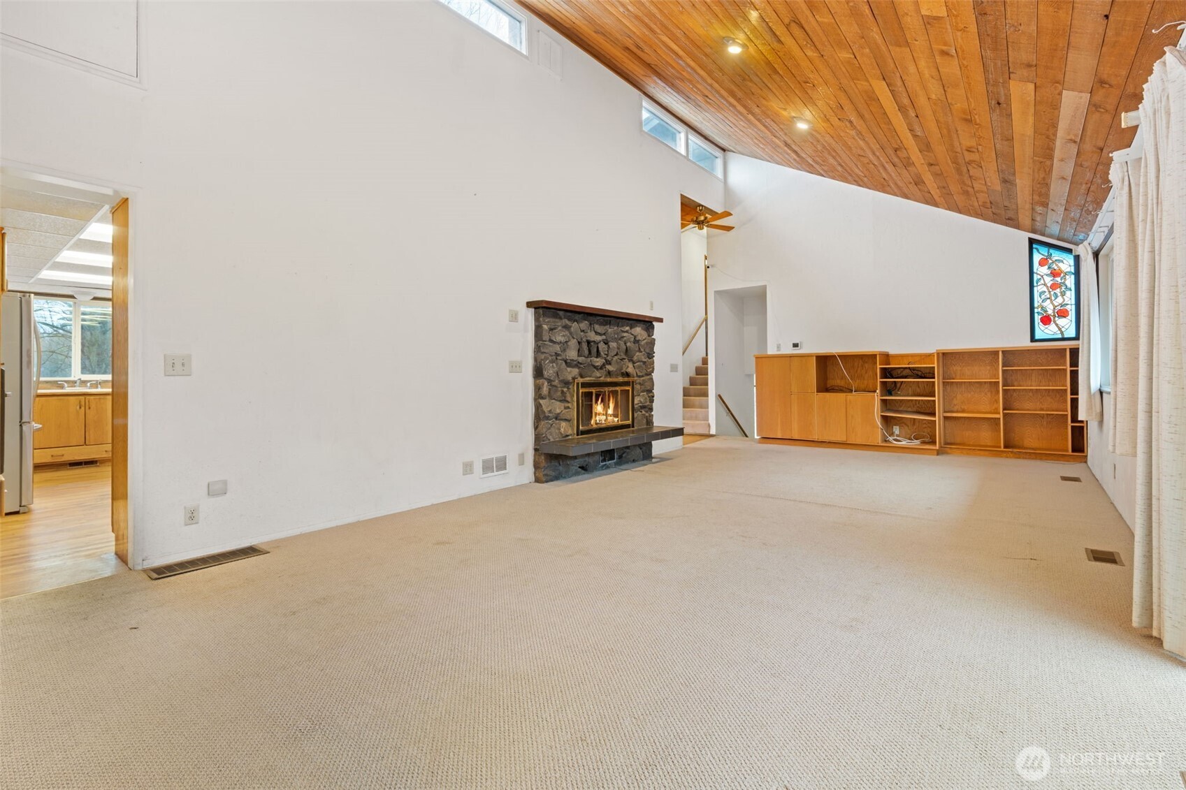 409 Shanklin Road Property Photo 16