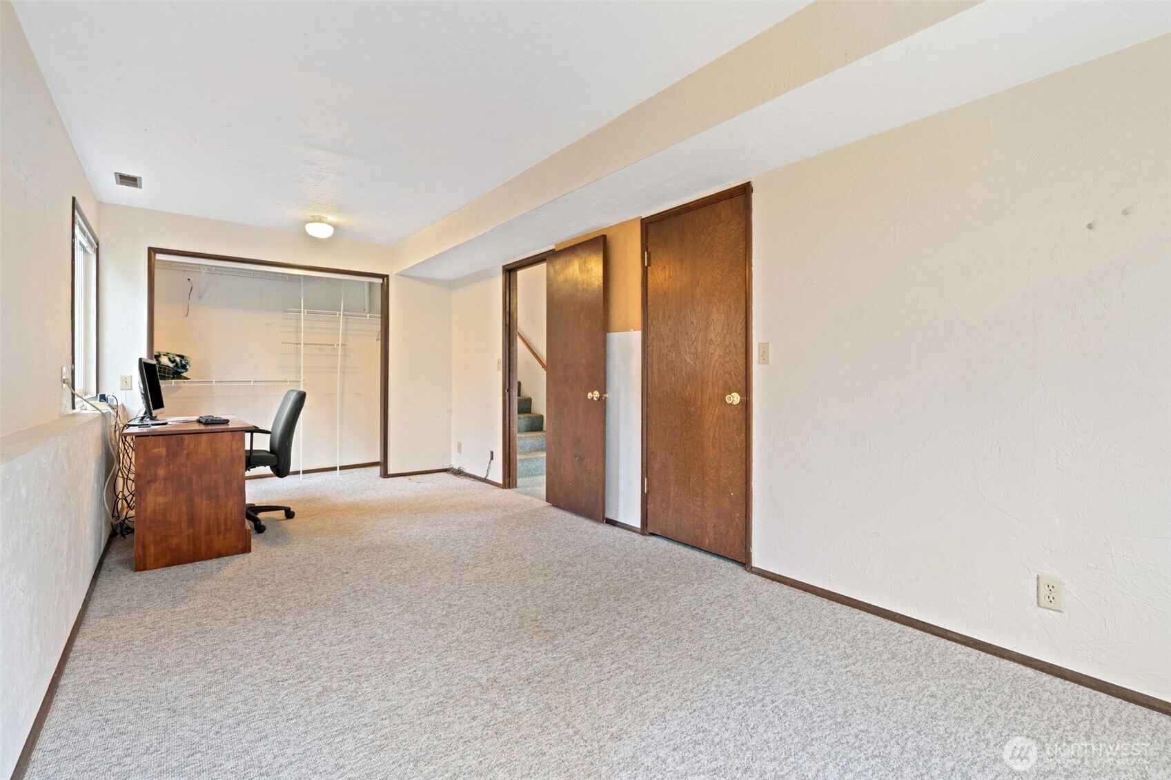 409 Shanklin Road Property Photo 27