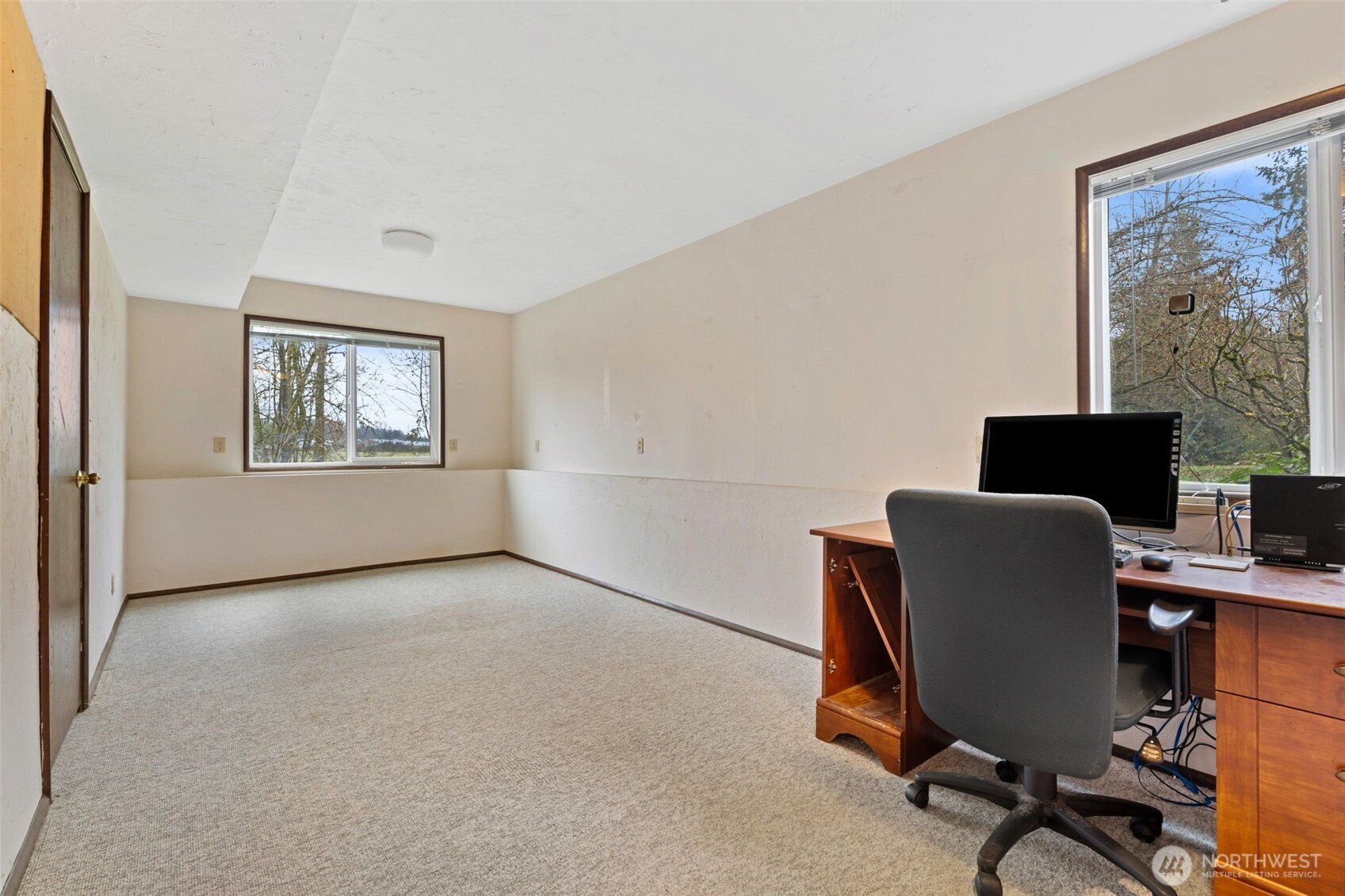 409 Shanklin Road Property Photo 28