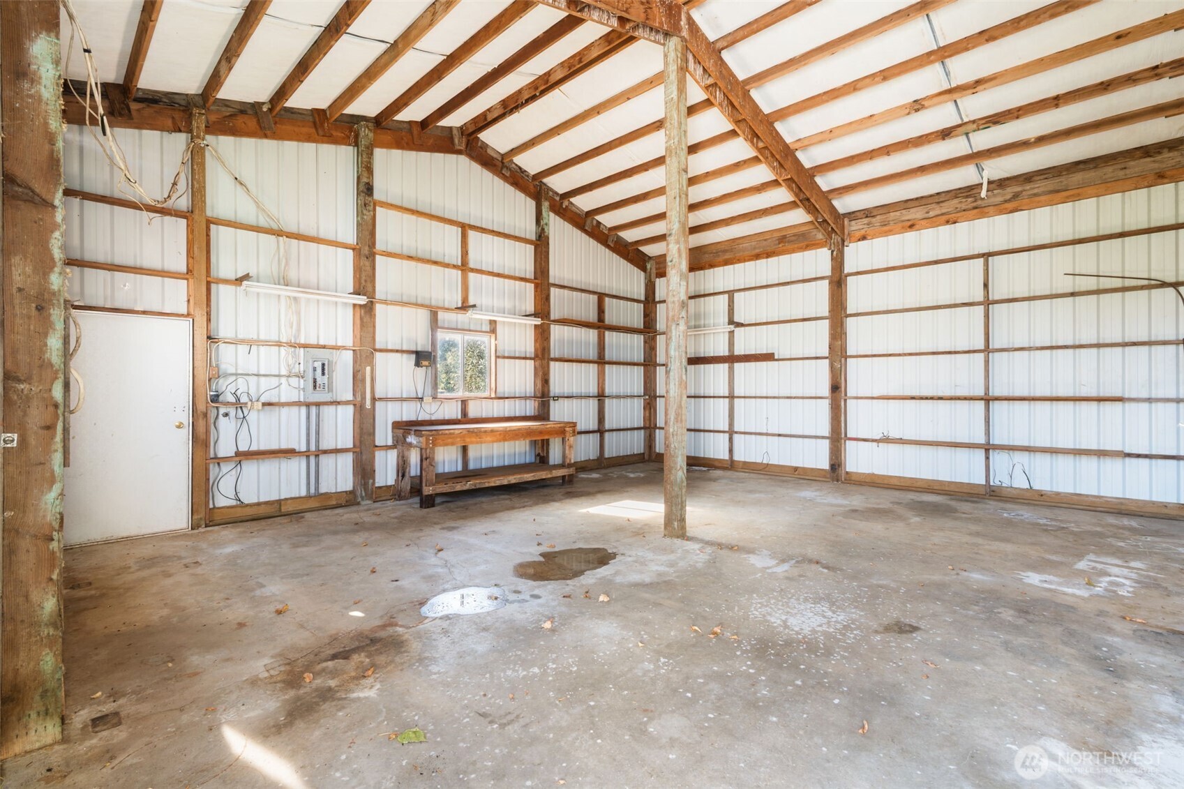 409 Shanklin Road Property Photo 36