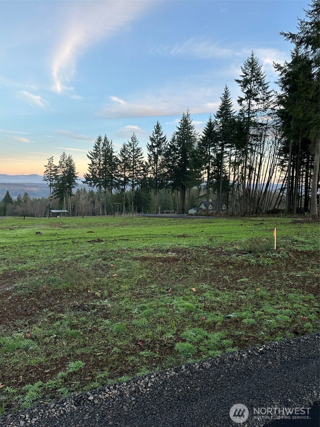 204 Suncrest Drive Property Photo 4