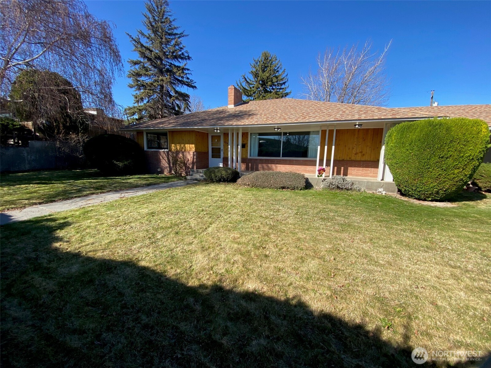 324 Mocliff Road Property Photo 1