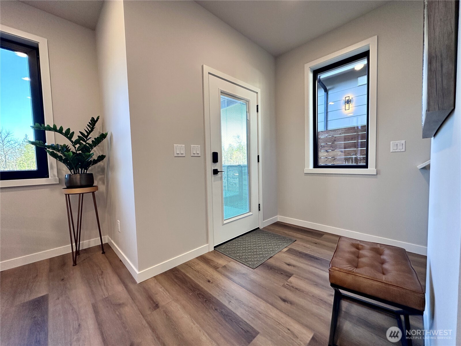 4304 Creston Way Property Photo 15