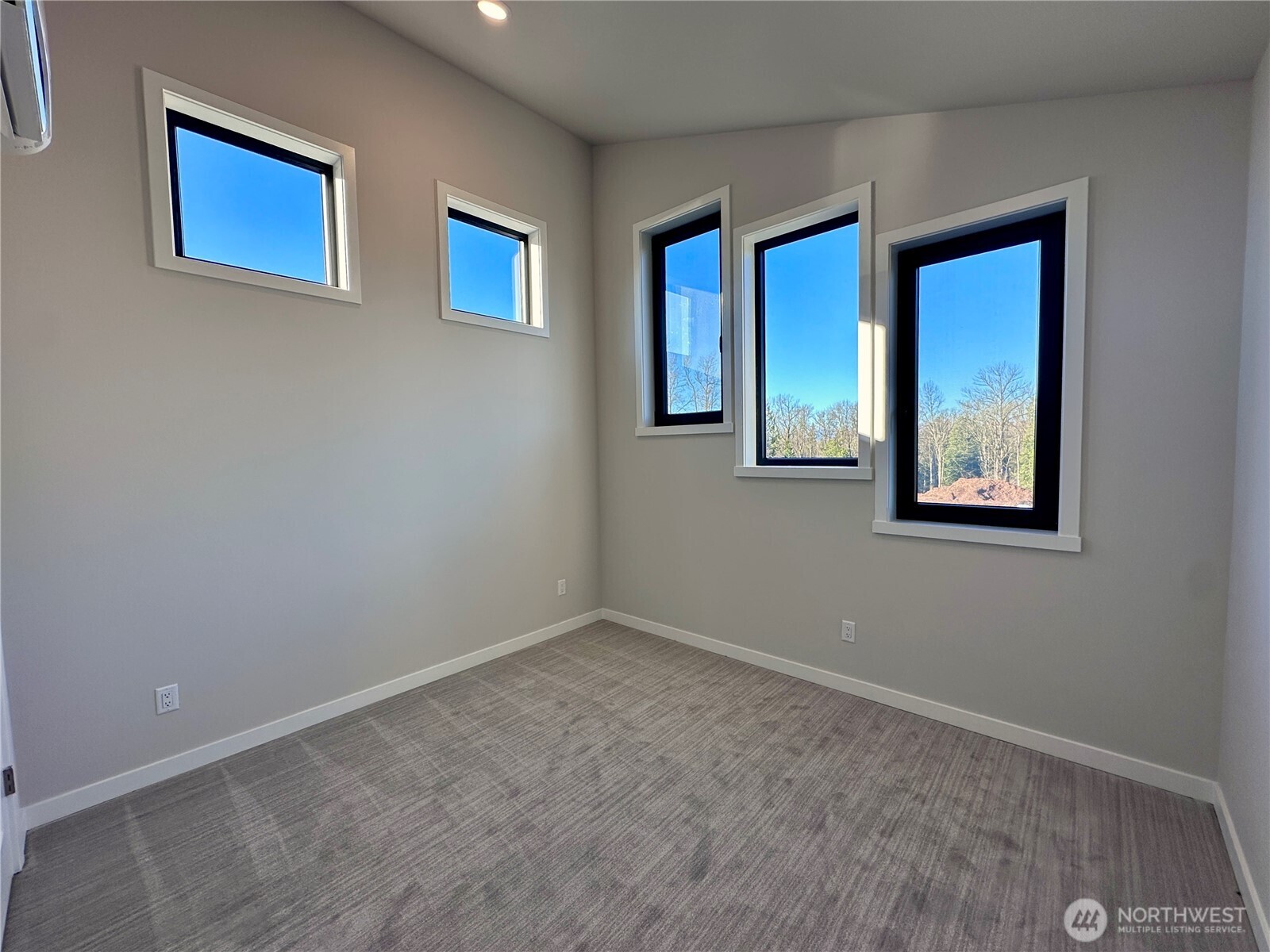 4304 Creston Way Property Photo 21