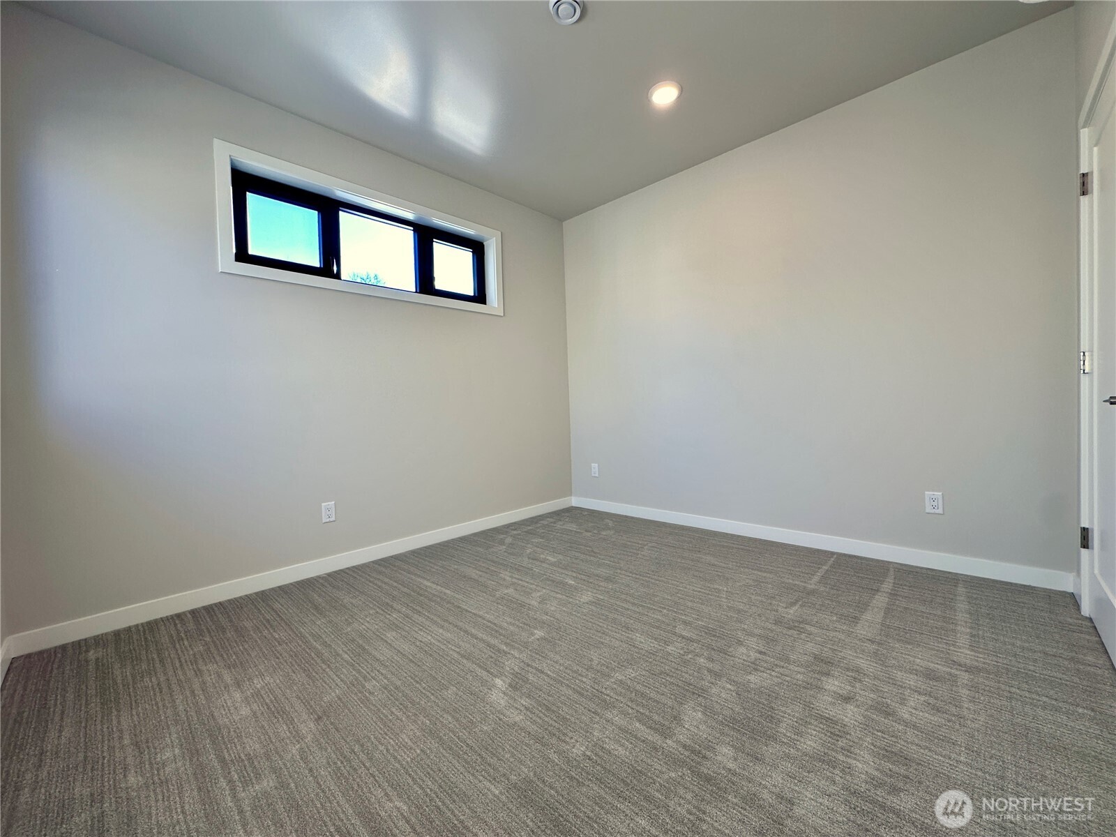 4304 Creston Way Property Photo 25