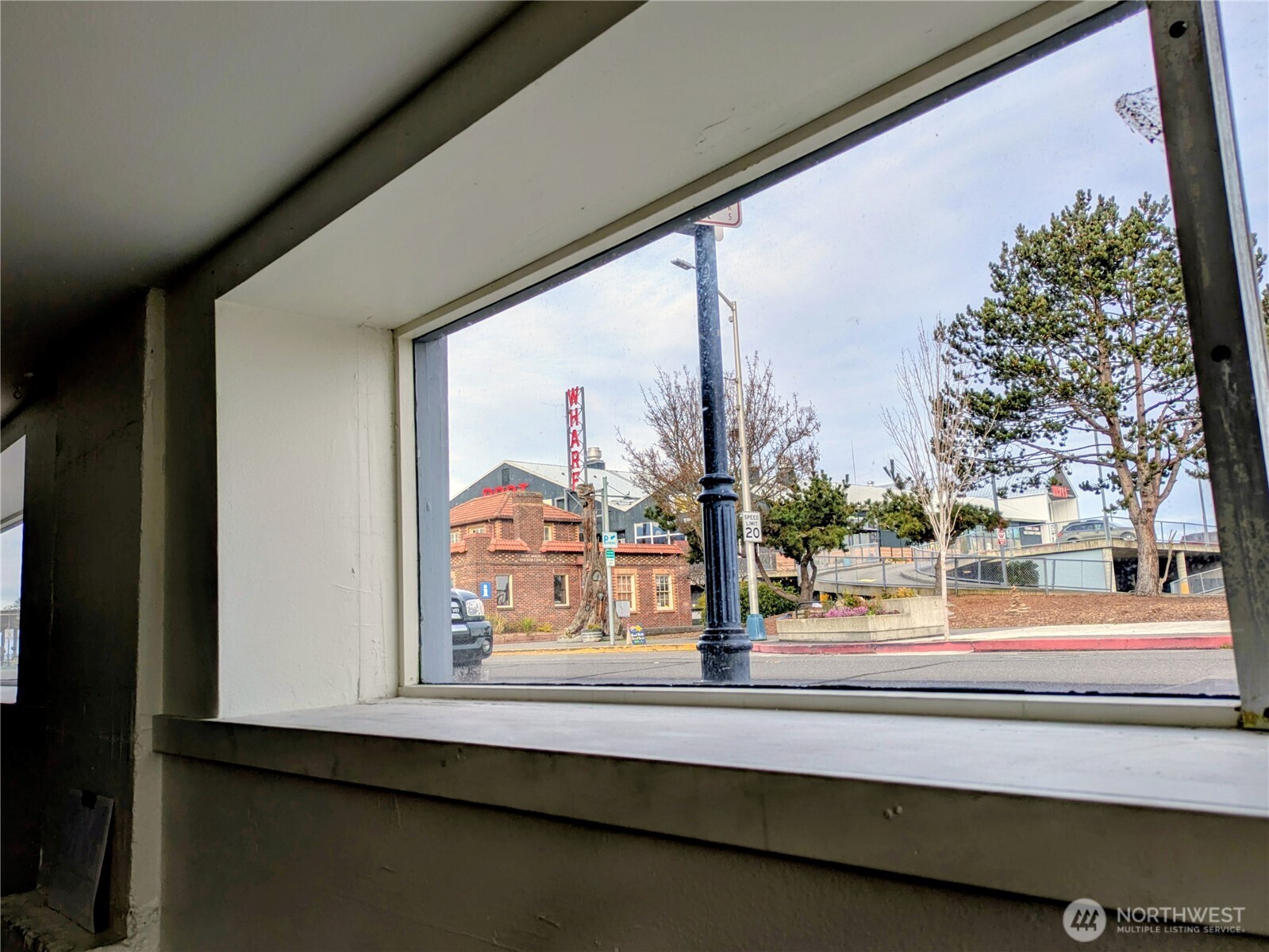 222 N Lincoln Street 207 Property Photo 10