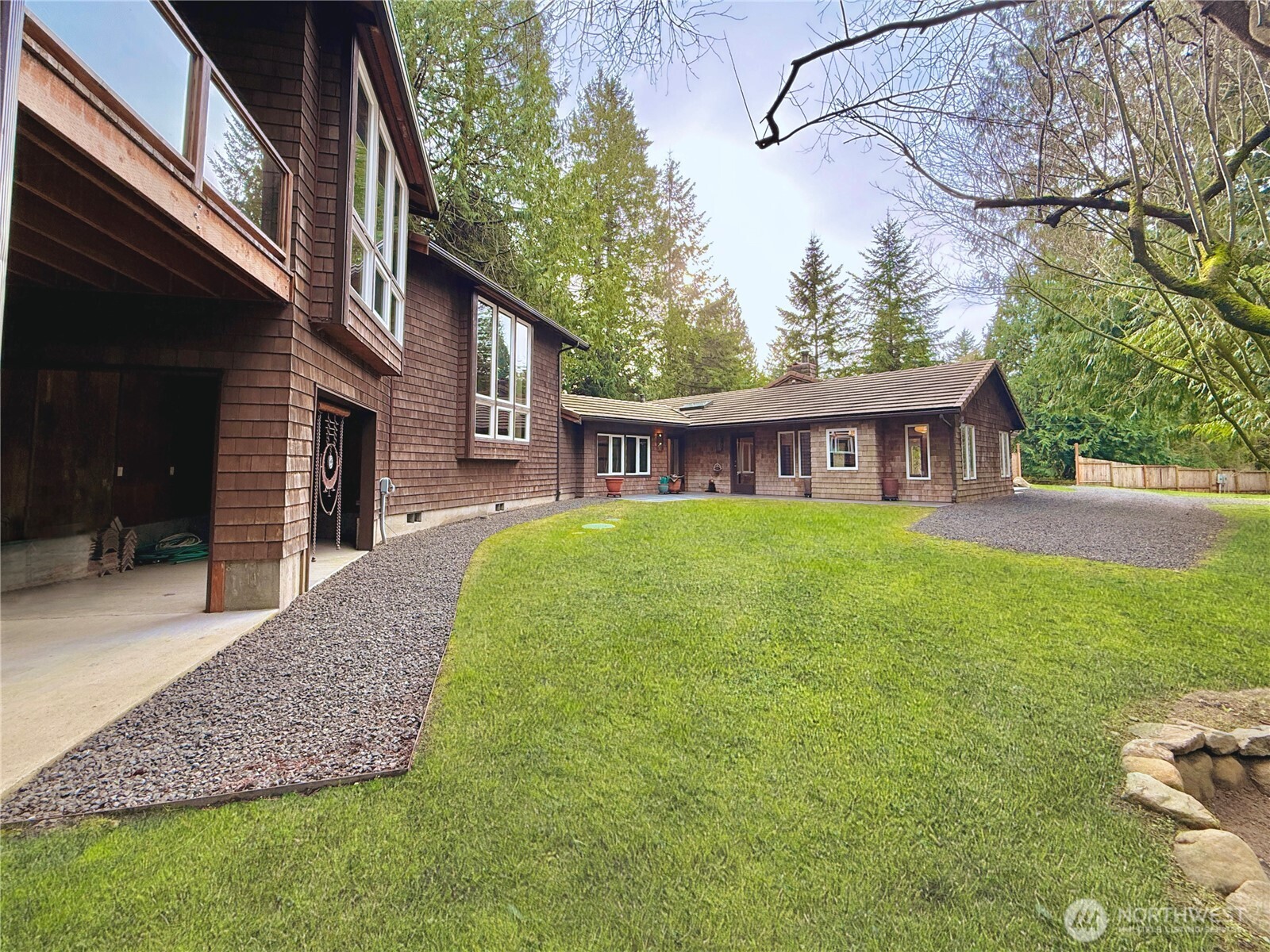 6132 Ne Carlin Court Property Photo 4