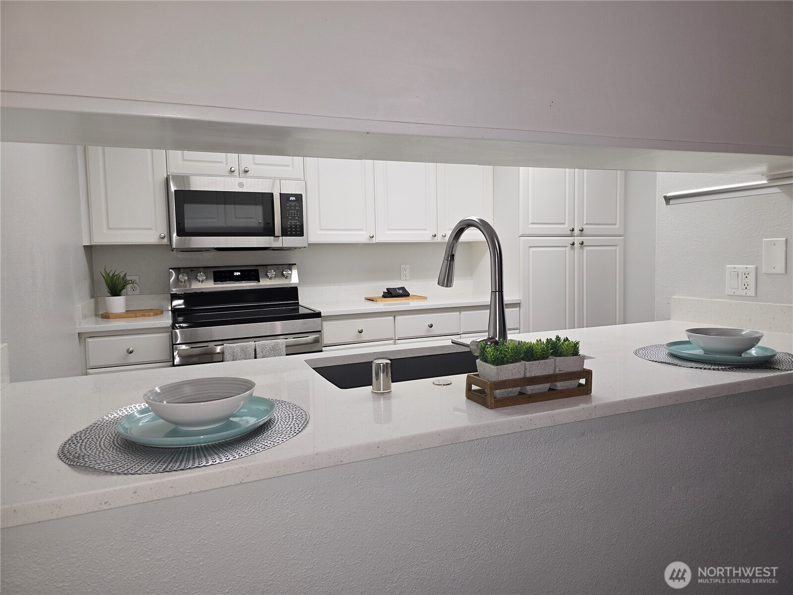 7417 Old Redmond Road Property Photo 11