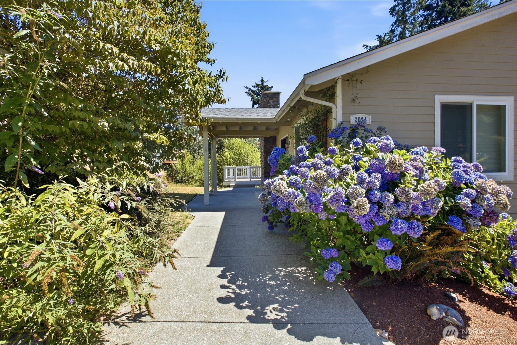 2604 Vincent Way Property Photo 3