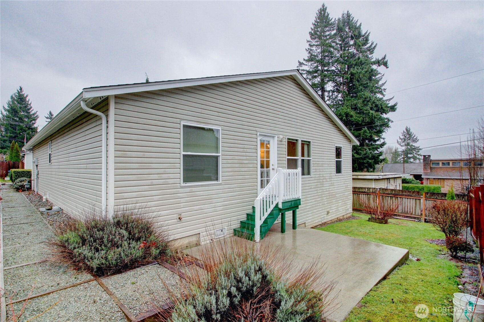 821 Park Cottage Place Property Photo 33