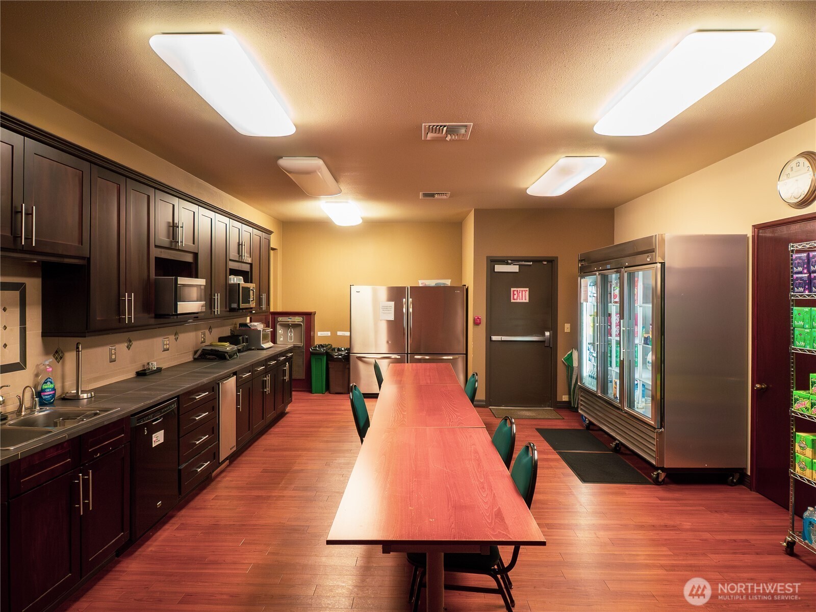 1313 Commercial Street Property Photo 5