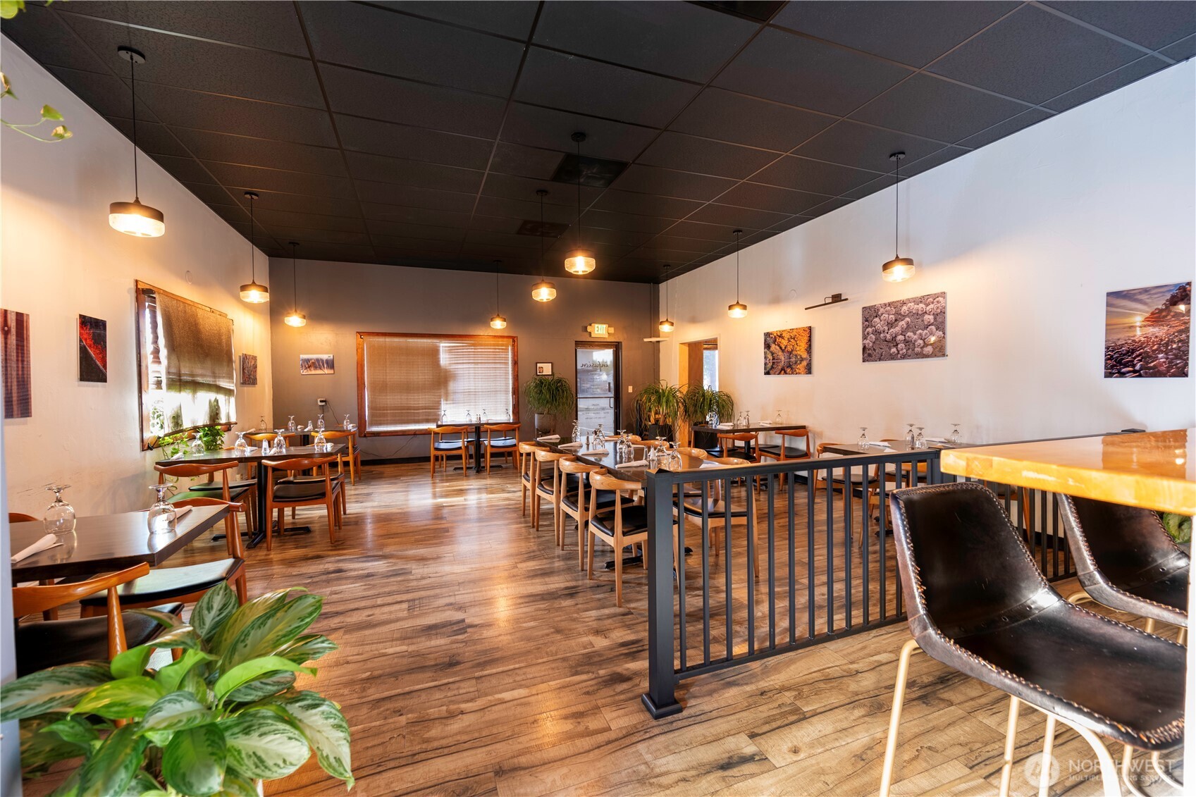 2468450 Property Photo 3