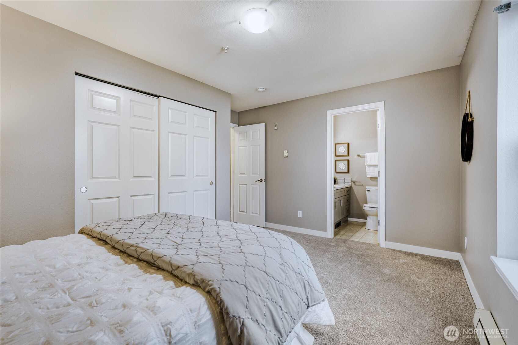10511 Midvale Avenue 302 Property Photo 17