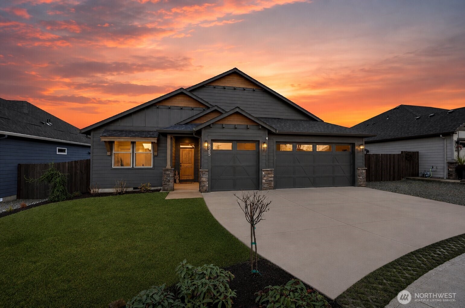 825 S Goose Loop Property Photo 1