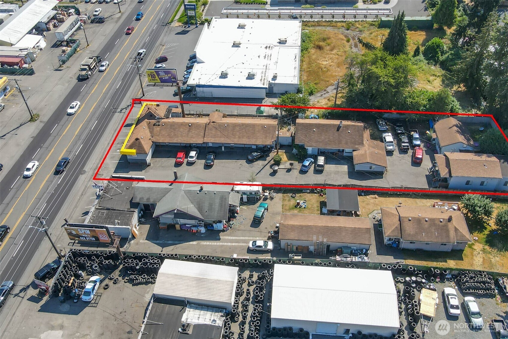 9618 Pacific Avenue Property Photo 4