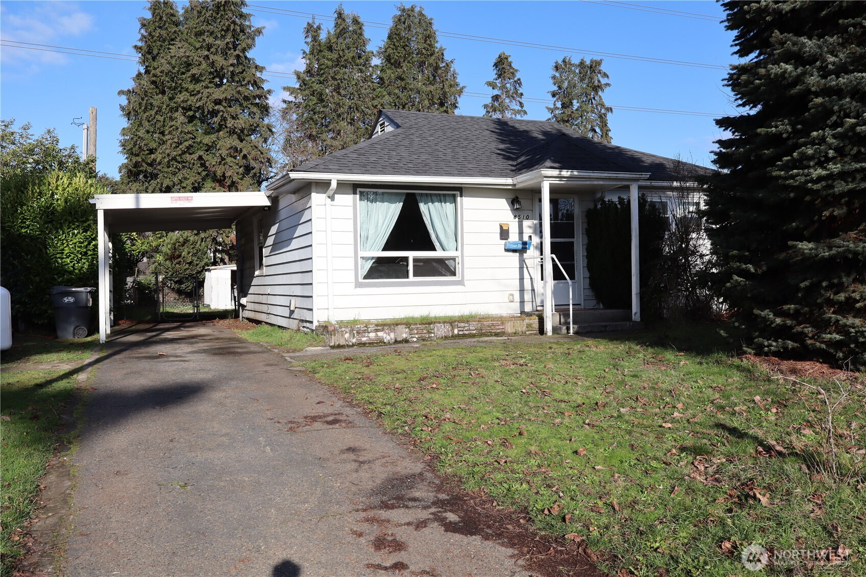 8510 33rd Avenue Property Photo 1