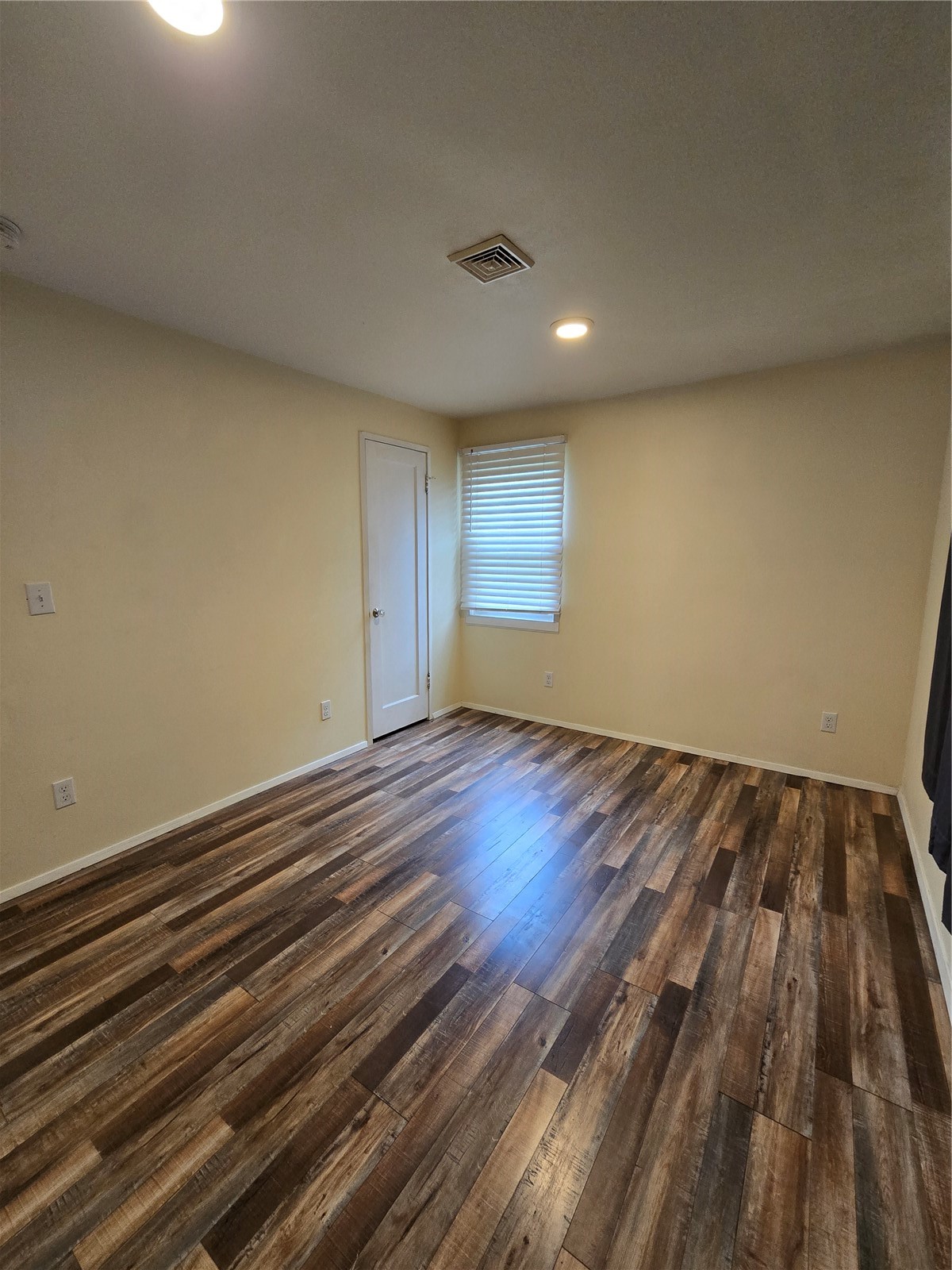 8510 33rd Avenue Property Photo 13