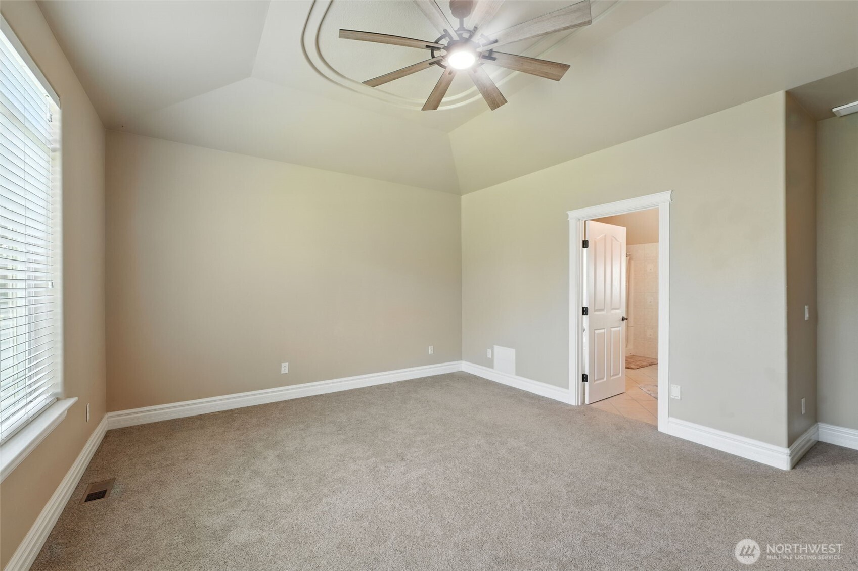 6795 Ne D.8 Road Property Photo 15