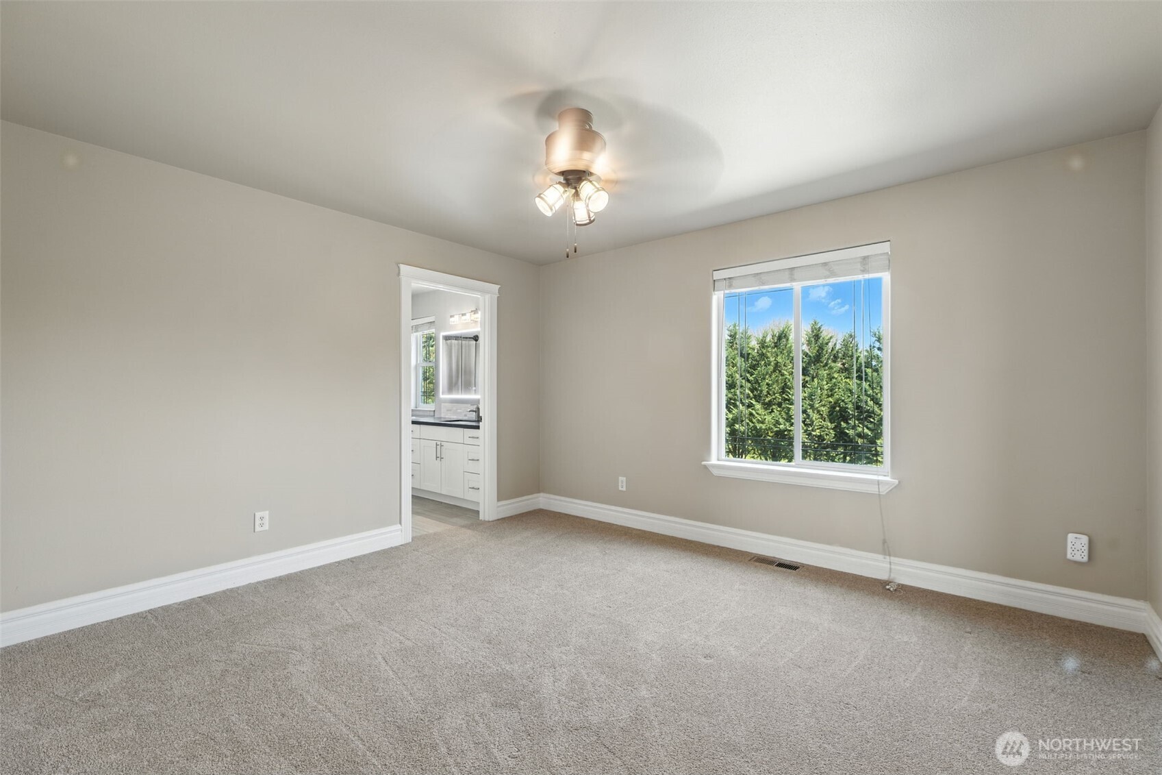 6795 Ne D.8 Road Property Photo 19