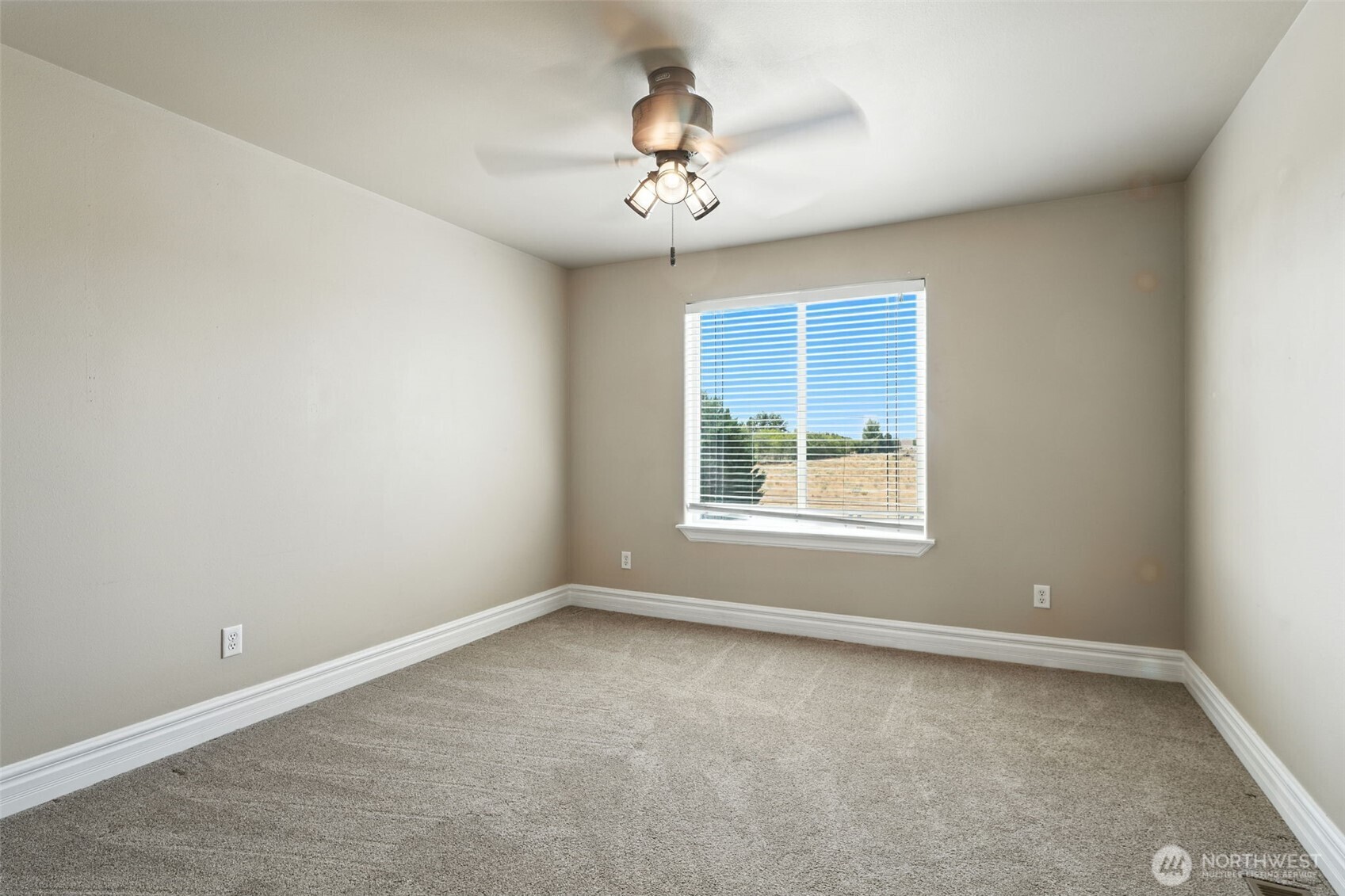 6795 Ne D.8 Road Property Photo 21