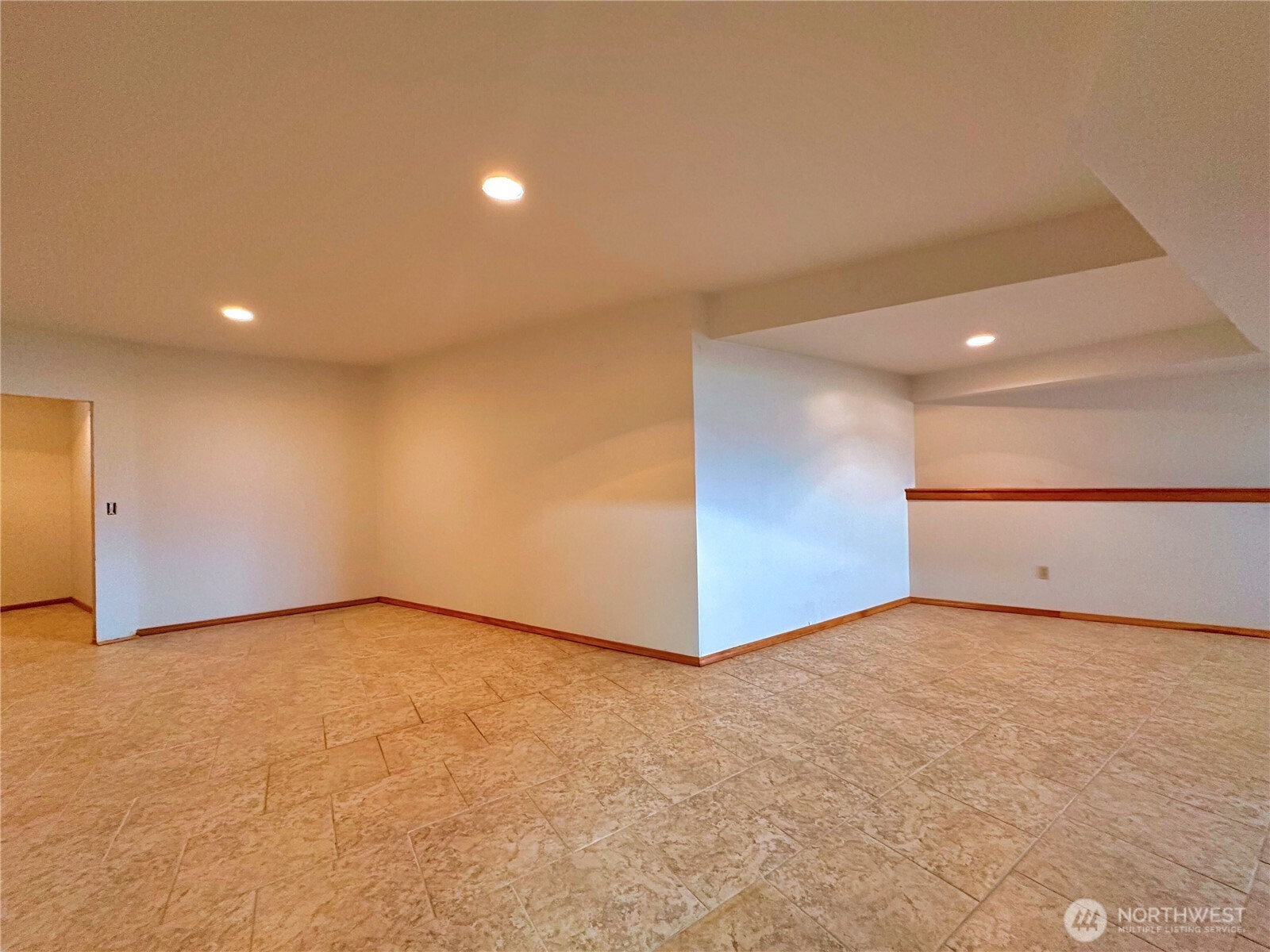 323 A Eastlake Road Property Photo 25