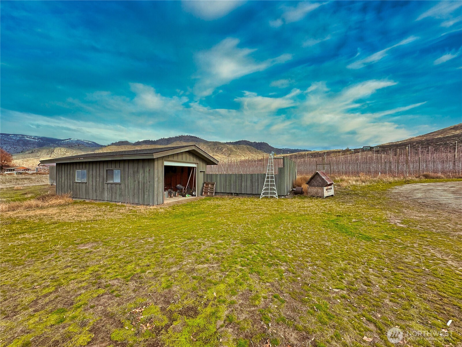 323 A Eastlake Road Property Photo 33