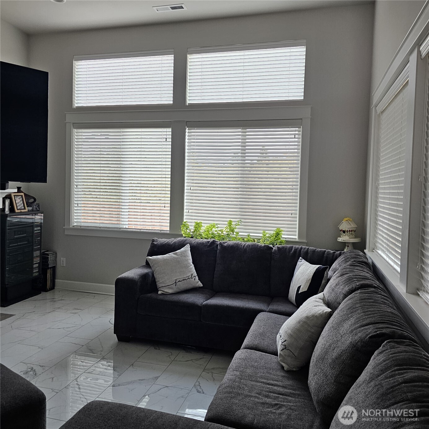 9527 Bowthorpe Street Property Photo 11