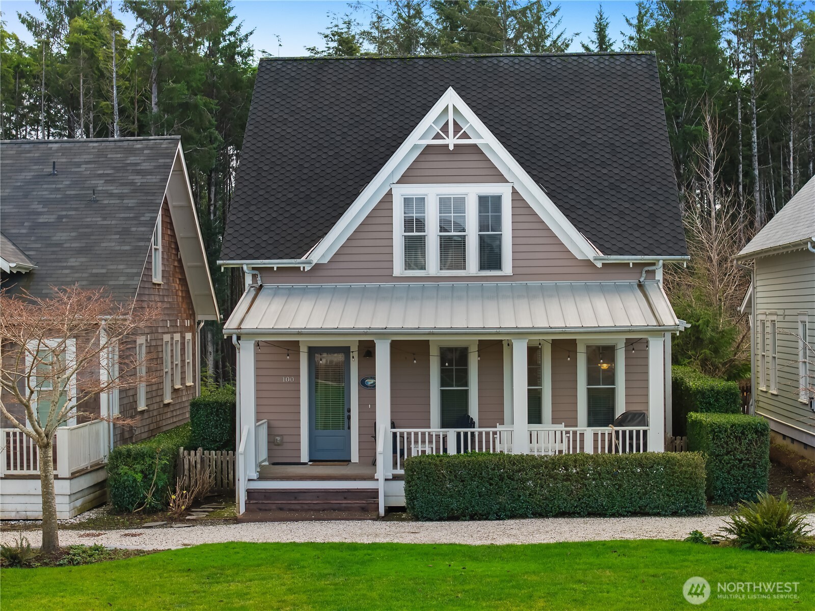 100 Horseshoe Lane Property Photo 1