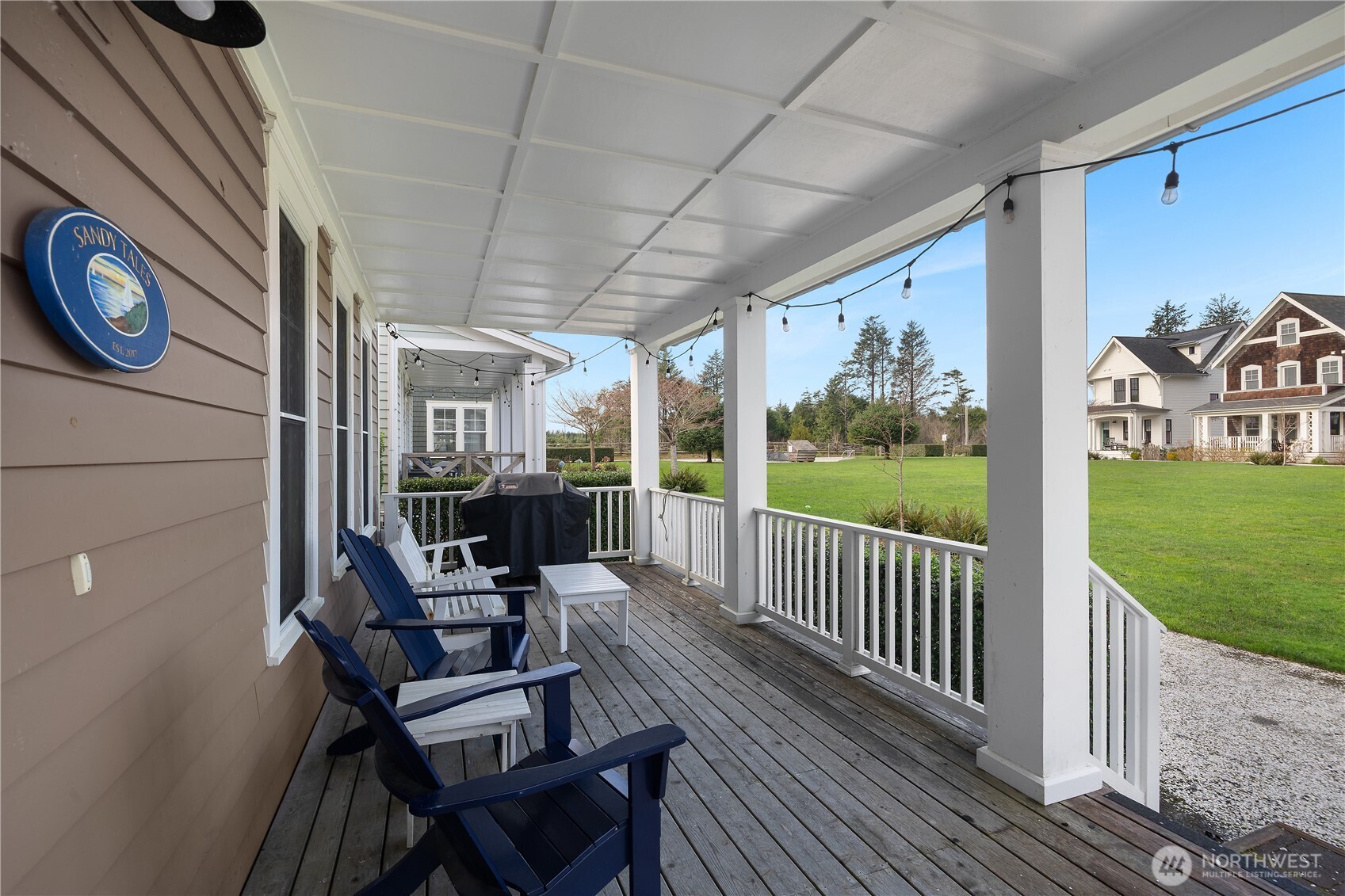 100 Horseshoe Lane Property Photo 2