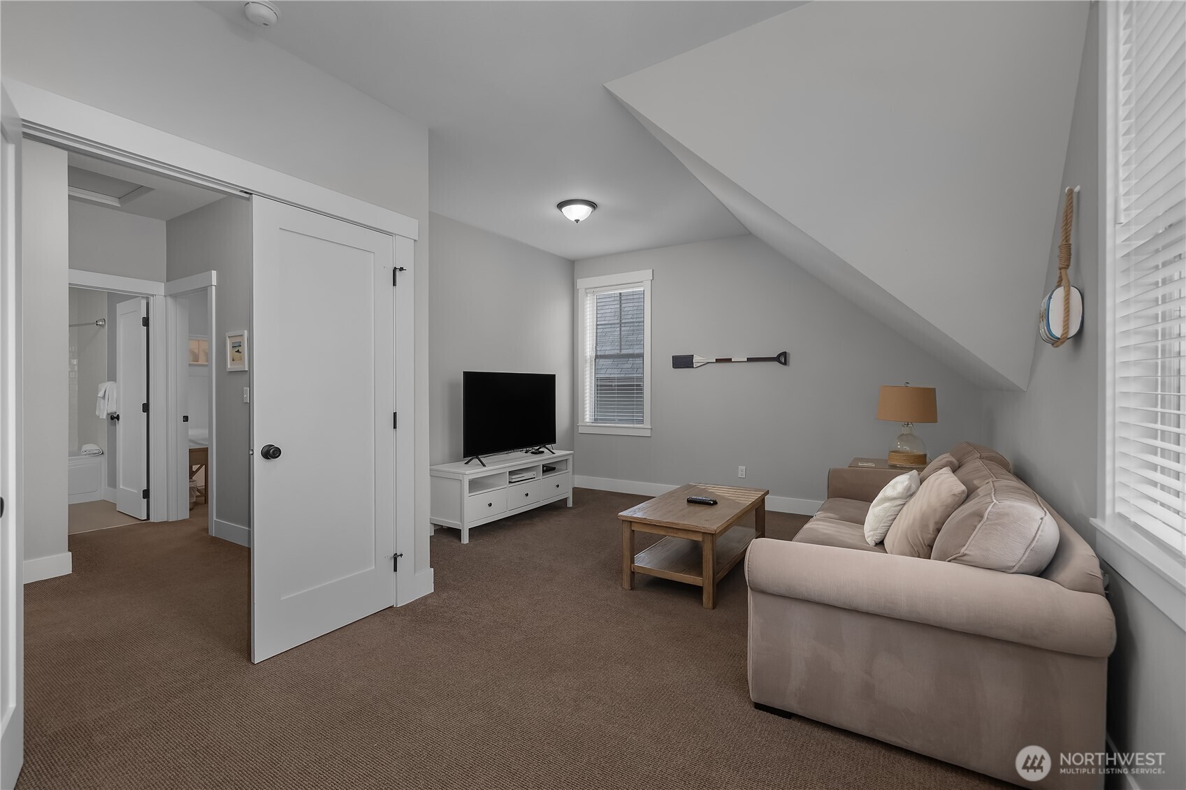 100 Horseshoe Lane Property Photo 24